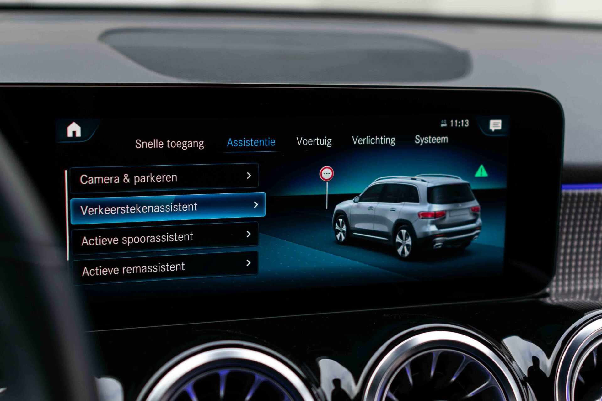 Mercedes-Benz GLB 180 Progressive Keyless-Go | MBUX | Sfeerverlichting | Camera | Verw-Stoelen | DAB | Privacyglas | Aut7 Foto 21