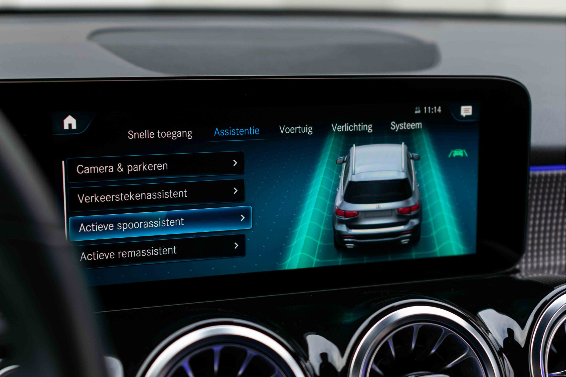 Mercedes-Benz GLB 180 Progressive Keyless-Go | MBUX | Sfeerverlichting | Camera | Verw-Stoelen | DAB | Privacyglas | Aut7 Foto 25
