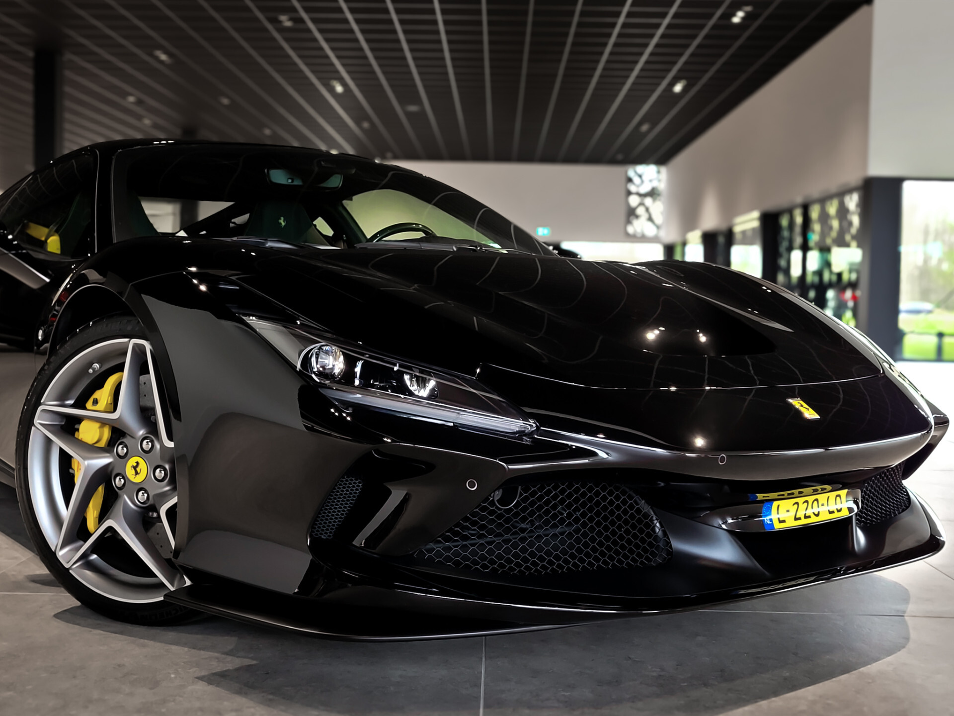 Ferrari F8 Tributo 3.9 V8 HELE Full Carbon | Lift | Racing Seats | Passenger Display | JBL | Camera Foto 56