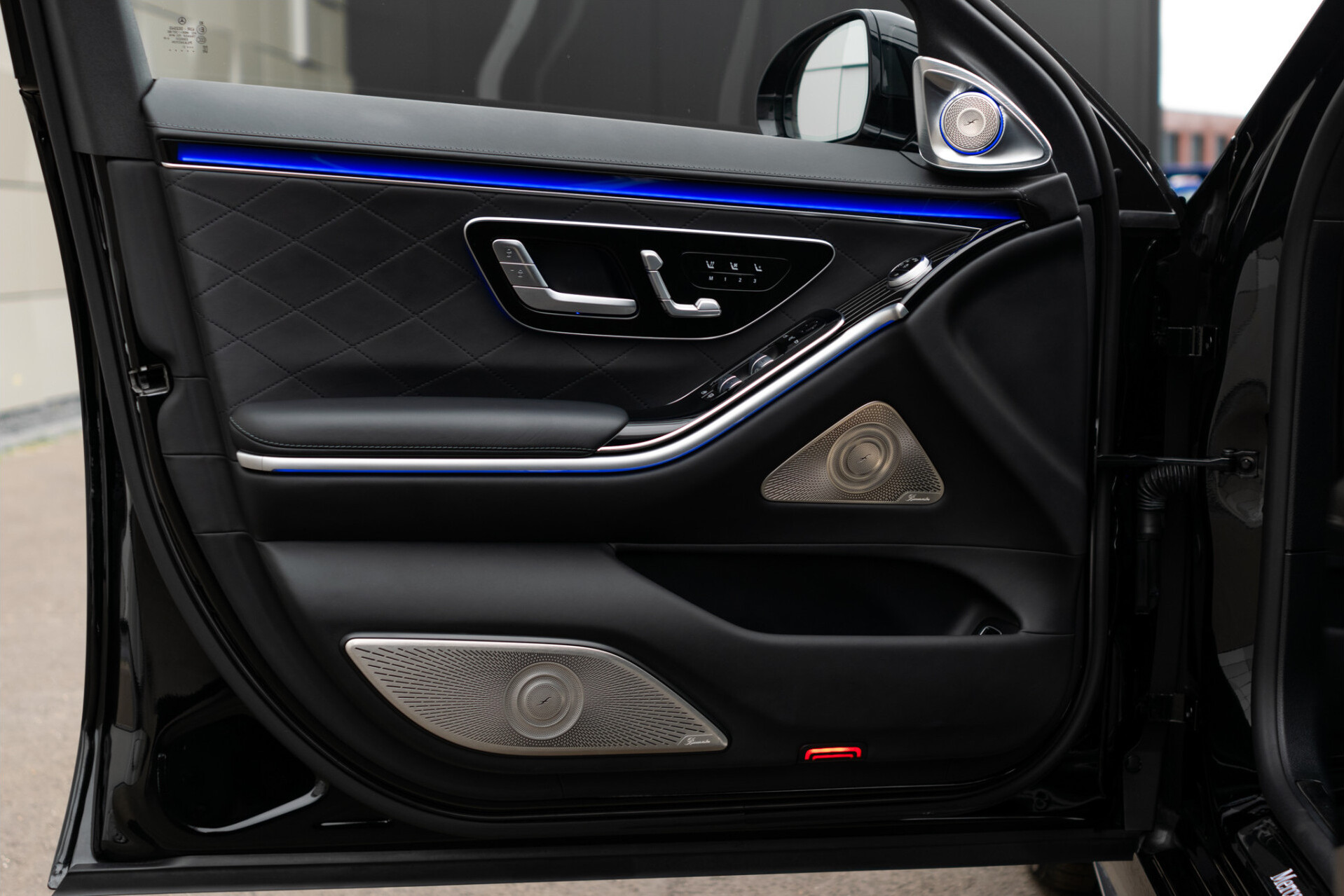 Mercedes-Benz S-Klasse 500 4-M Lang AMG First Class | Klaptafels | Burmester 4D | Manufaktur | 4xMassage | Standkachel | 3xTV | Achterasbesturing | 21" Foto 8