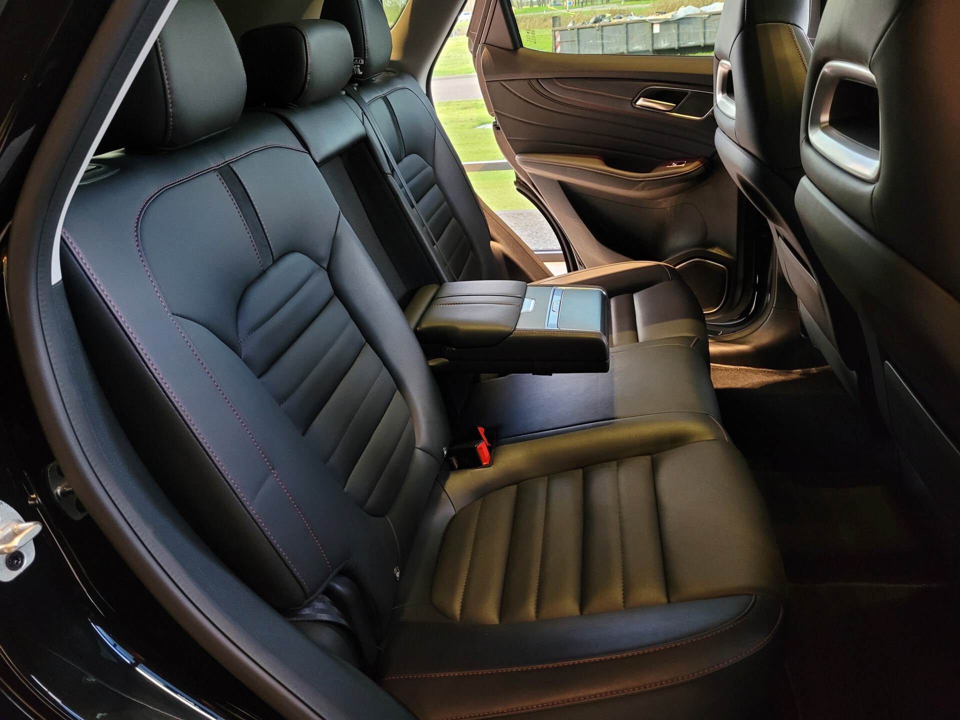 MG EHS 1.5 TGDI Luxury Panoramadak | 360 camera | Acc | Leder | 1ste eigenaar | NL Auto Foto 4