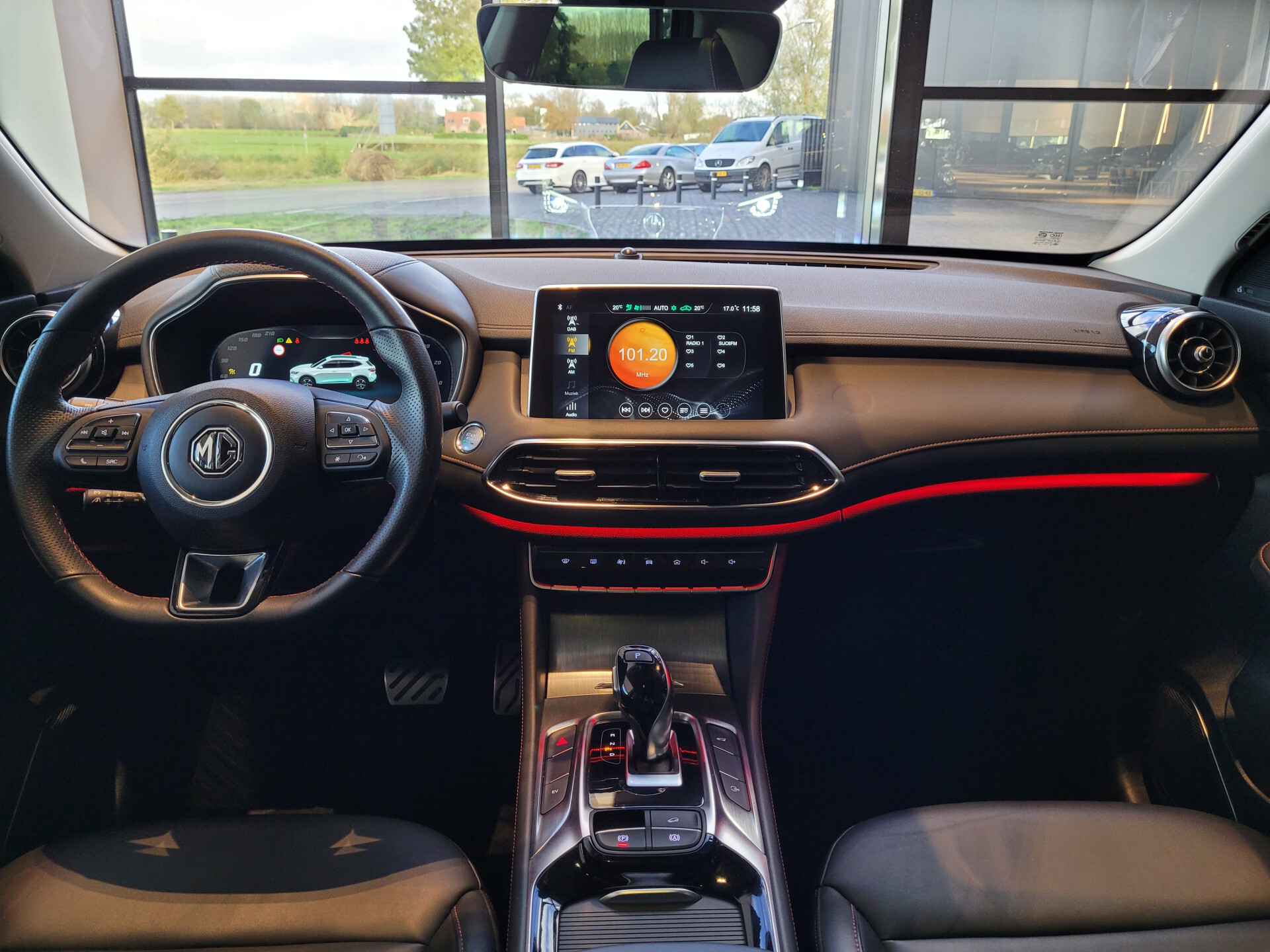 MG EHS 1.5 TGDI Luxury Panoramadak | 360 camera | Acc | Leder | 1ste eigenaar | NL Auto Foto 5