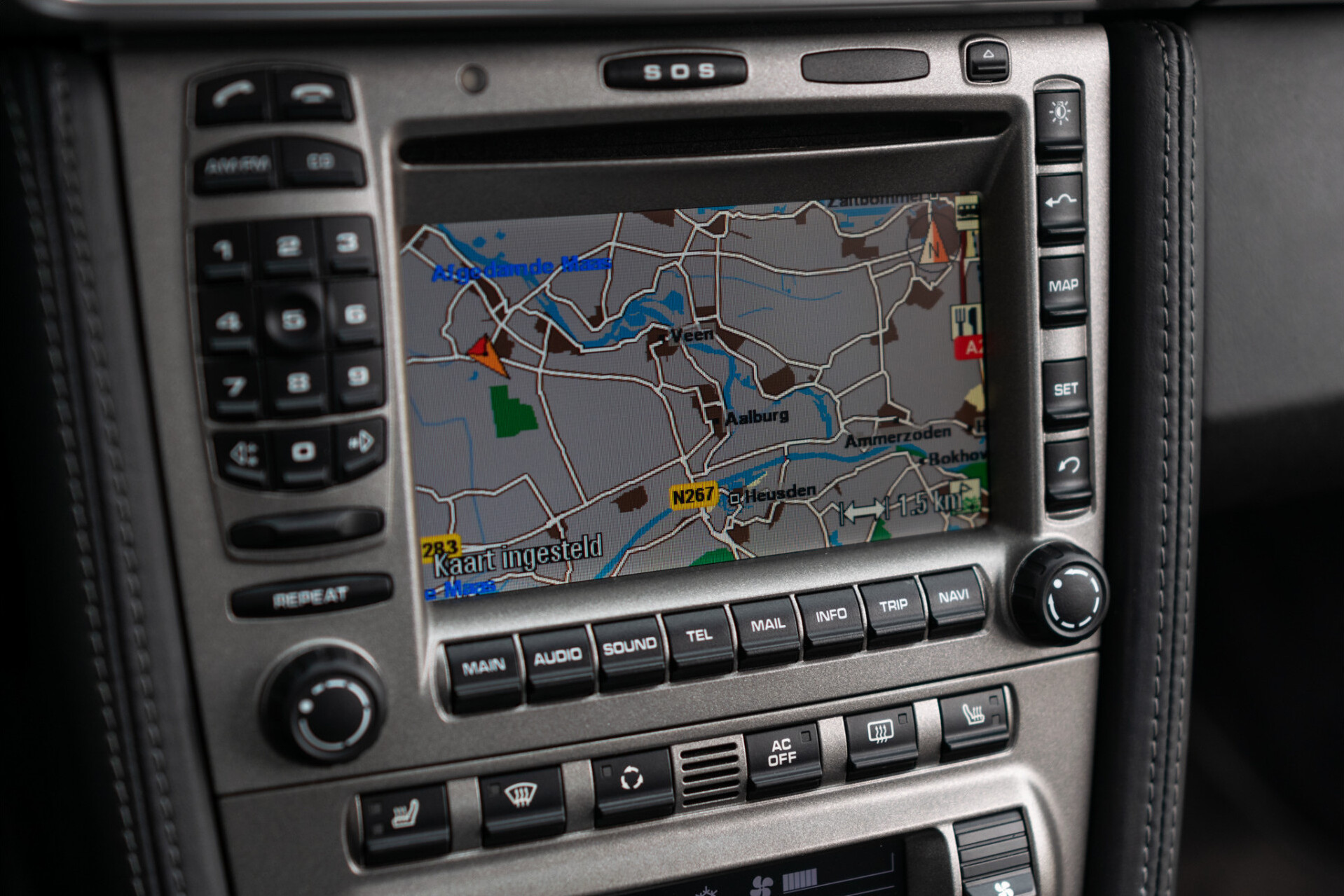 Porsche 911 3.8 Carrera 4S Origineel Nederlands | Volledige historie | Bose | Sportchrono Plus | Sportuitlaat | Schuifdak Foto 10