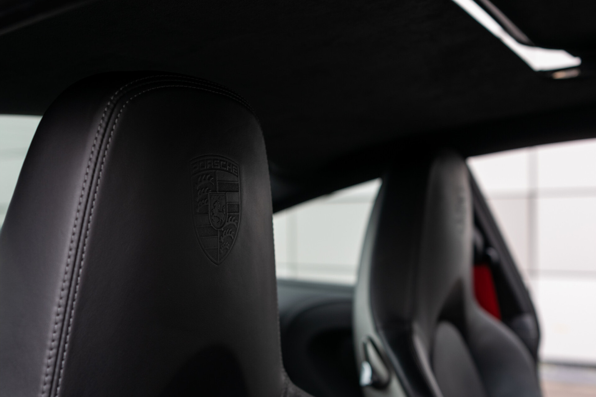 Porsche 911 3.8 Carrera 4S Origineel Nederlands | Volledige historie | Bose | Sportchrono Plus | Sportuitlaat | Schuifdak Foto 16