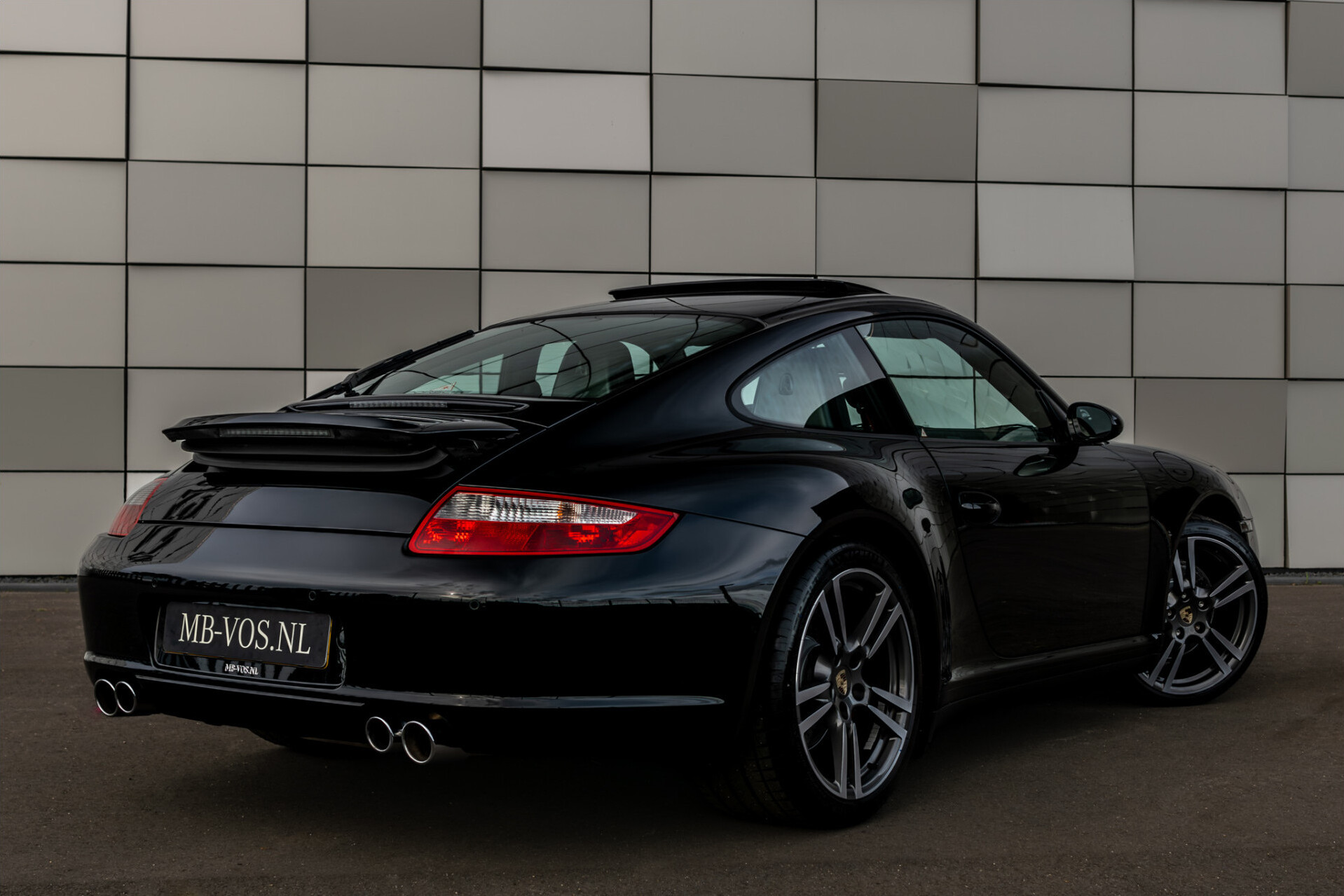 Porsche 911 3.8 Carrera 4S Origineel Nederlands | Volledige historie | Bose | Sportchrono Plus | Sportuitlaat | Schuifdak Foto 2