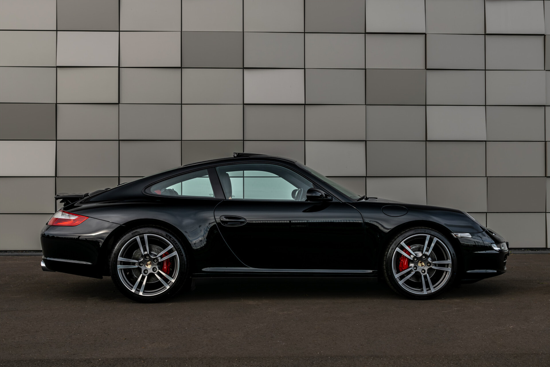 Porsche 911 3.8 Carrera 4S Origineel Nederlands | Volledige historie | Bose | Sportchrono Plus | Sportuitlaat | Schuifdak Foto 5