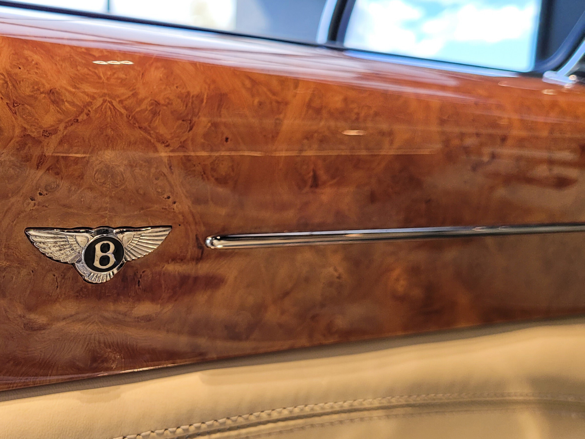 Bentley Azure 6.8 V8 Magnolia leder | Massage | 1 of 25 last build | 2nd owner from 2008 Foto 13