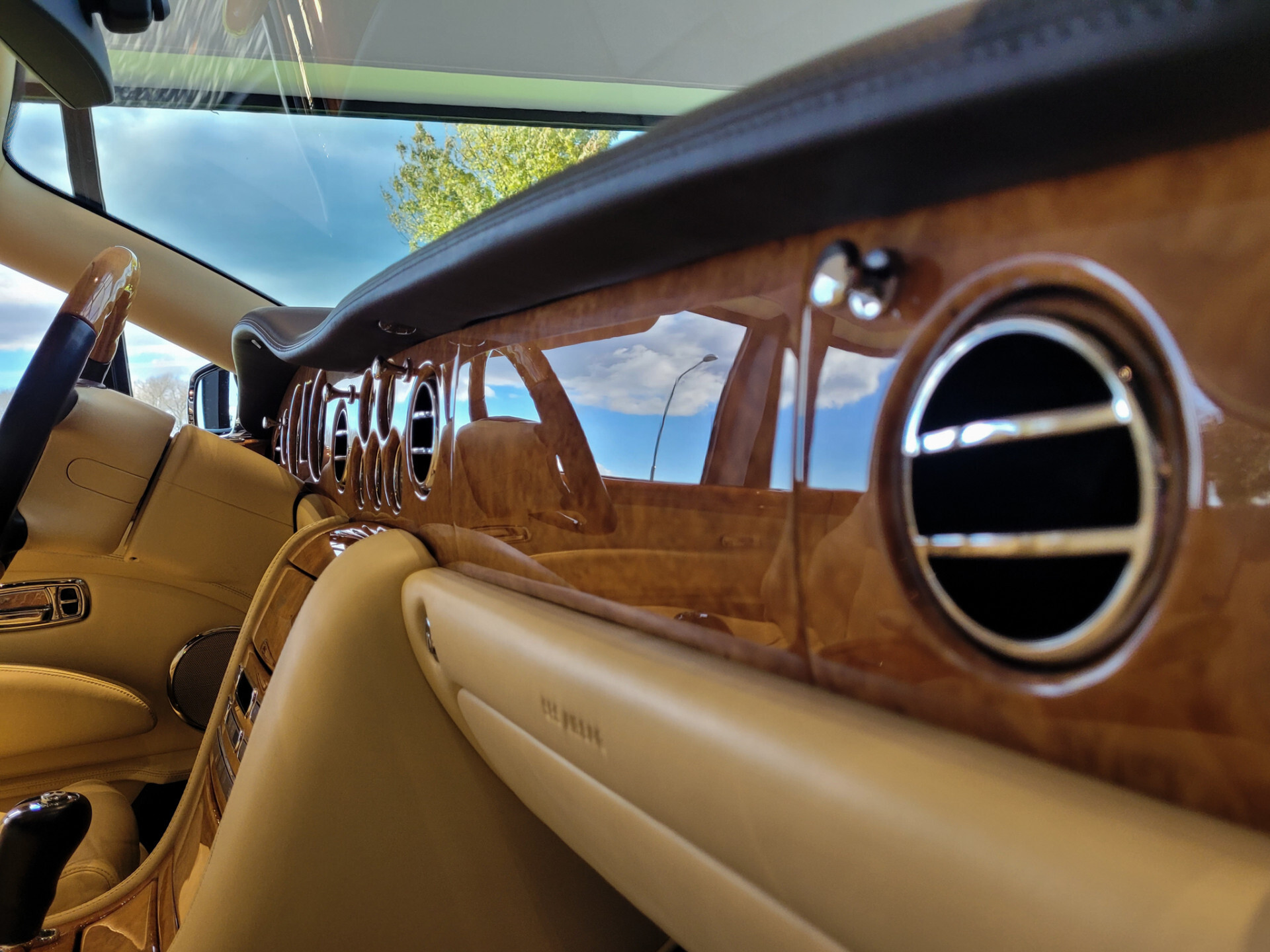 Bentley Azure 6.8 V8 Magnolia leder | Massage | 1 of 25 last build | 2nd owner from 2008 Foto 18