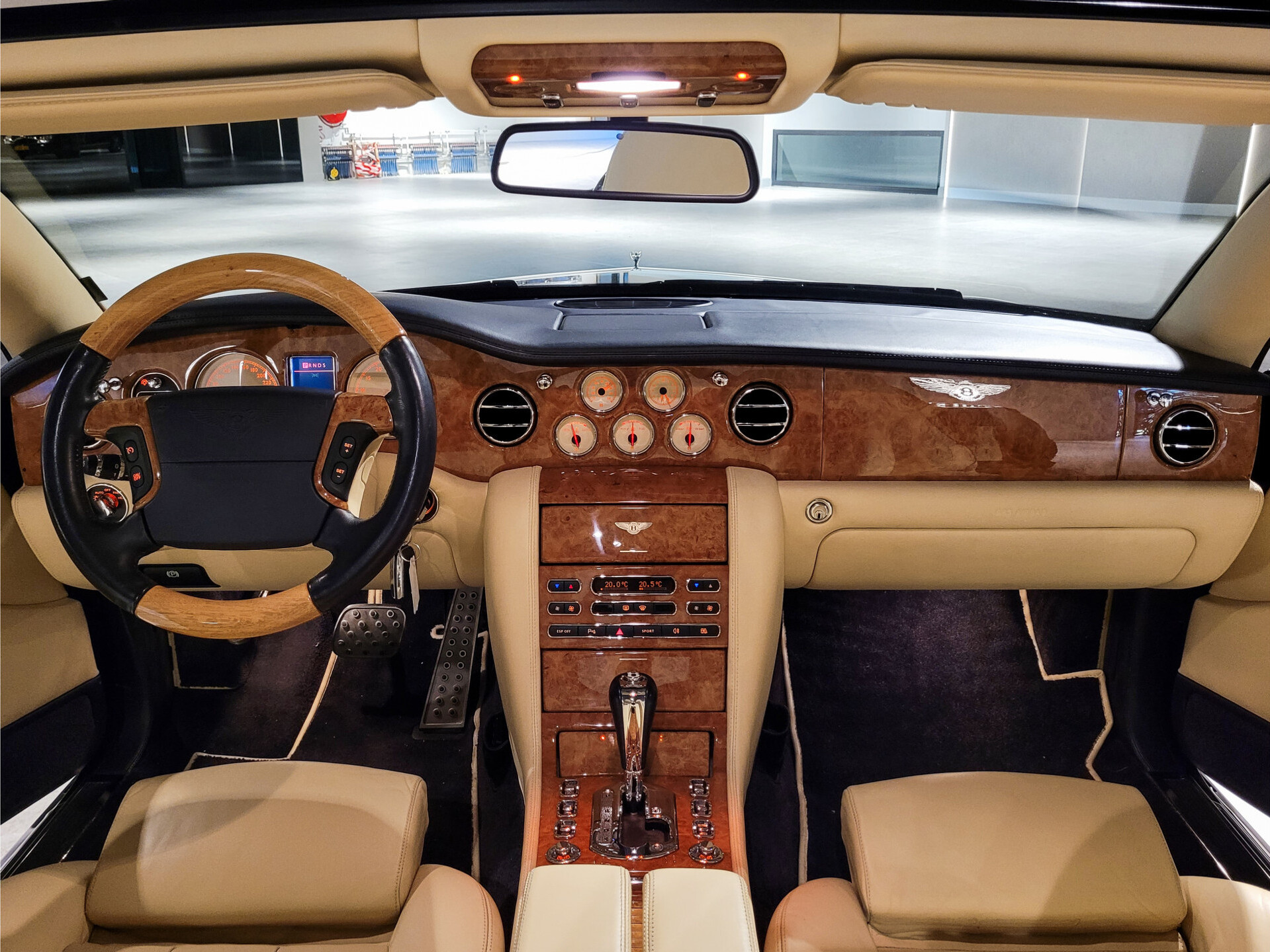 Bentley Azure 6.8 V8 Magnolia leder | Massage | 1 of 25 last build | 2nd owner from 2008 Foto 9