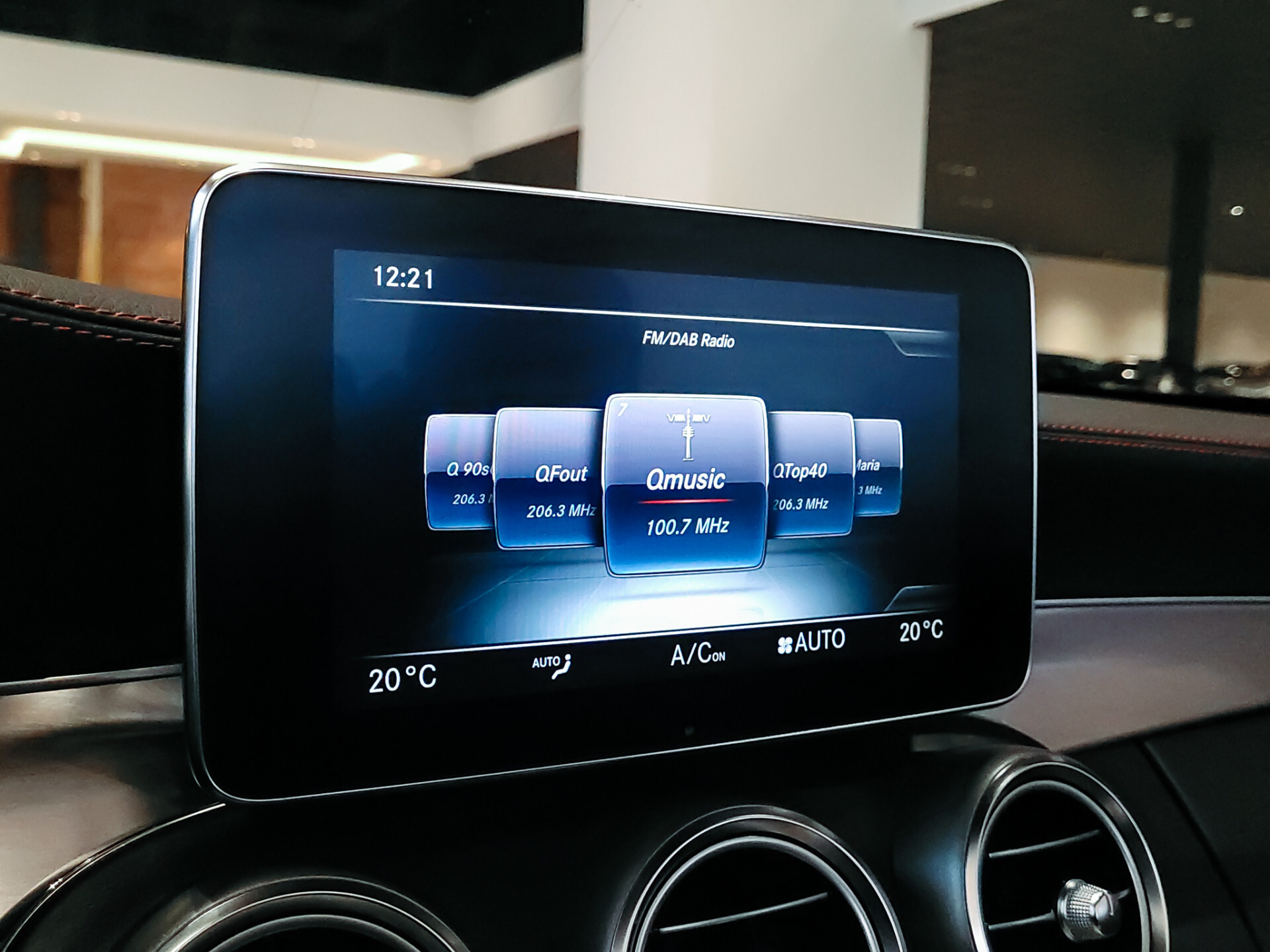 Mercedes-Benz C-Klasse Cabrio 43 AMG 4-M Distronic | Burmester | Keyless | Stoelkoeling | Memory | ILS | Nappa | Airscarf | 19" Aut9 Foto 11