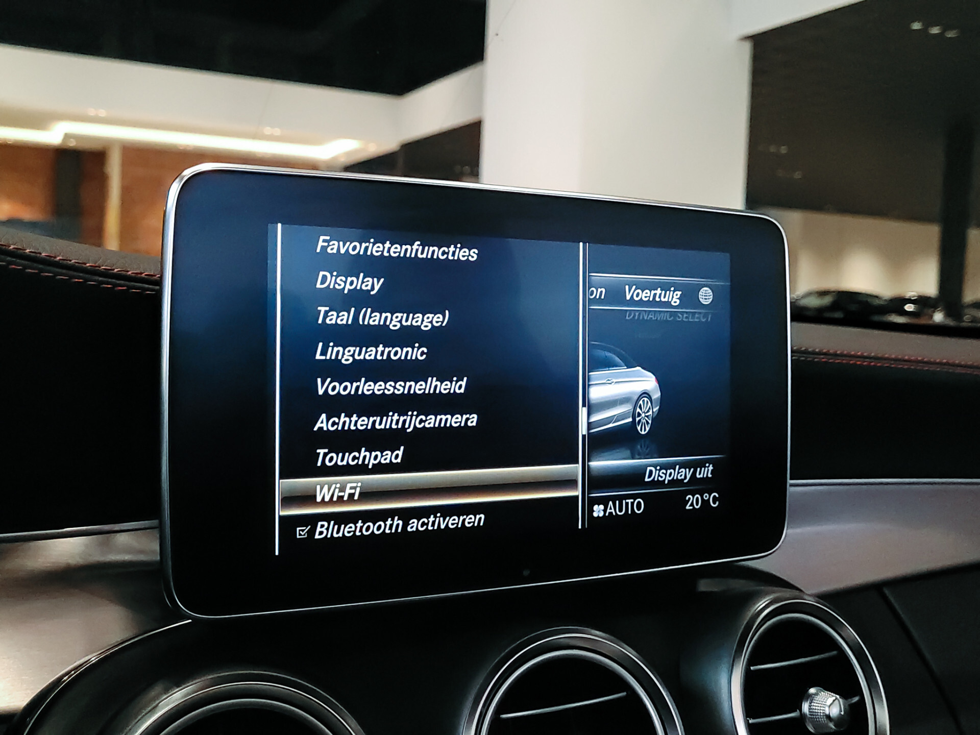 Mercedes-Benz C-Klasse Cabrio 43 AMG 4-M Distronic | Burmester | Keyless | Stoelkoeling | Memory | ILS | Nappa | Airscarf | 19" Aut9 Foto 23