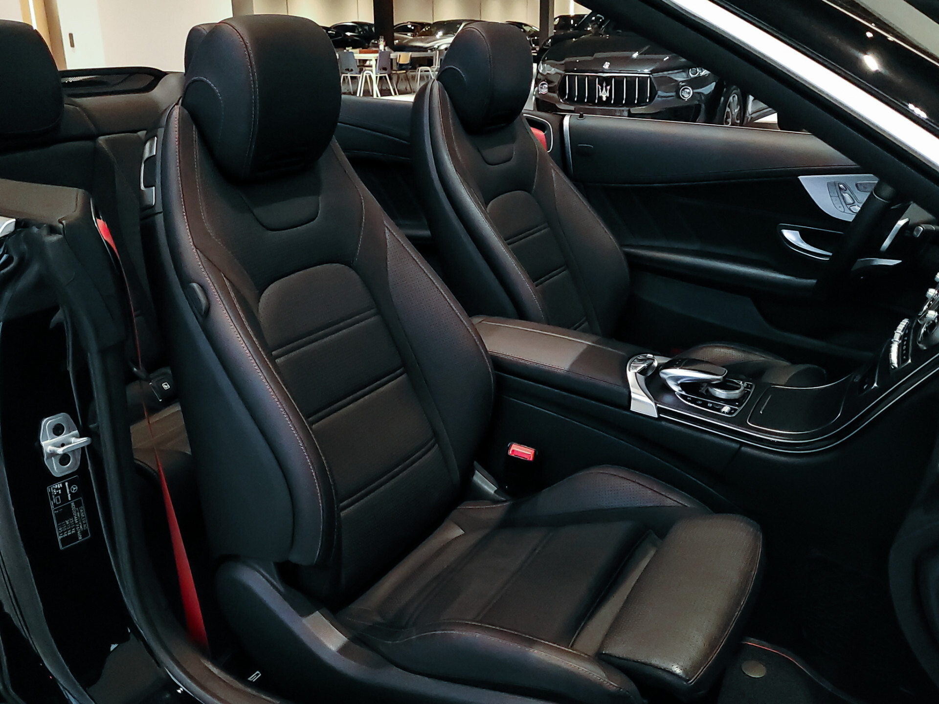 Mercedes-Benz C-Klasse Cabrio 43 AMG 4-M Distronic | Burmester | Keyless | Stoelkoeling | Memory | ILS | Nappa | Airscarf | 19" Aut9 Foto 5