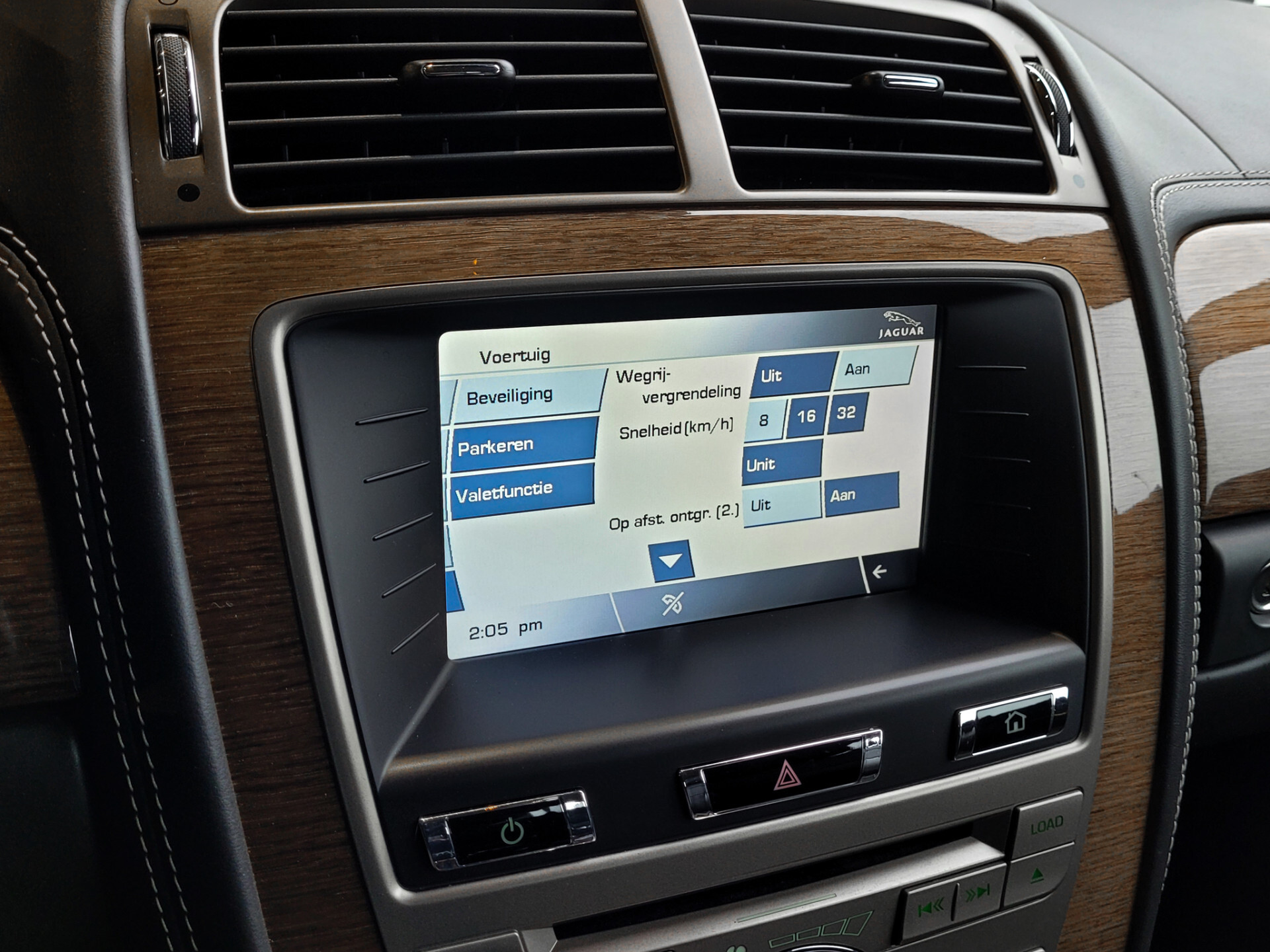 Jaguar XK 5.0 V8 Coupé Portfolio Dealer onderhouden | 2e eigenaar | B&W | 20" | Alcantara Foto 20