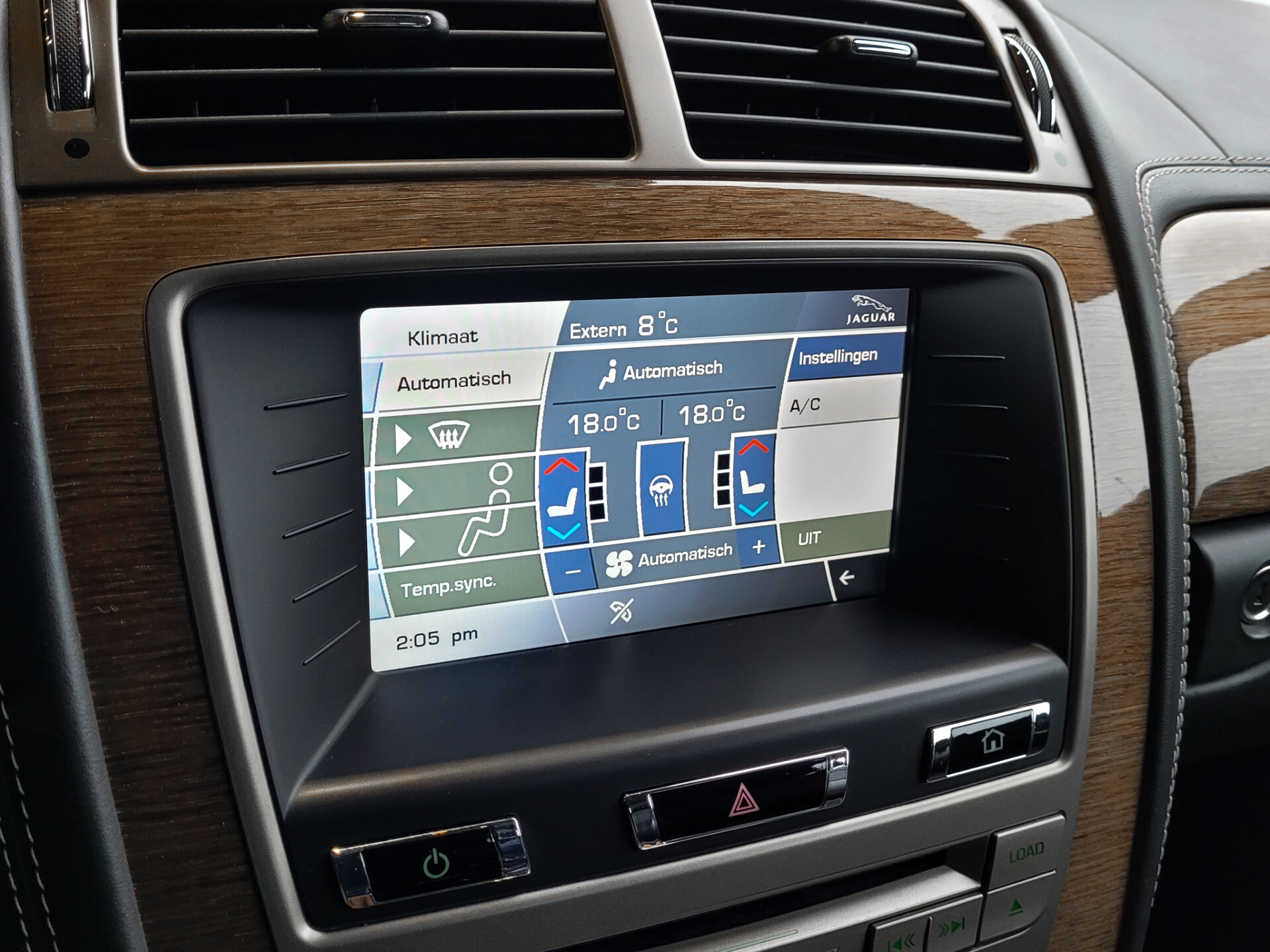 Jaguar XK 5.0 V8 Coupé Portfolio Dealer onderhouden | 2e eigenaar | B&W | 20" | Alcantara Foto 24