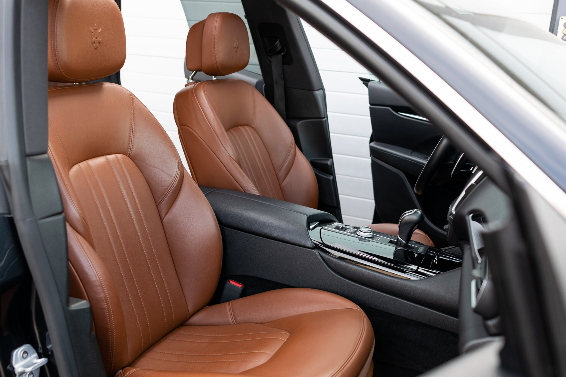 Maserati Levante 3.0 V6 D Q4 Panorama | 21" | Luchtvering | Keyless | Driving Assistance Pack Plus Foto 3