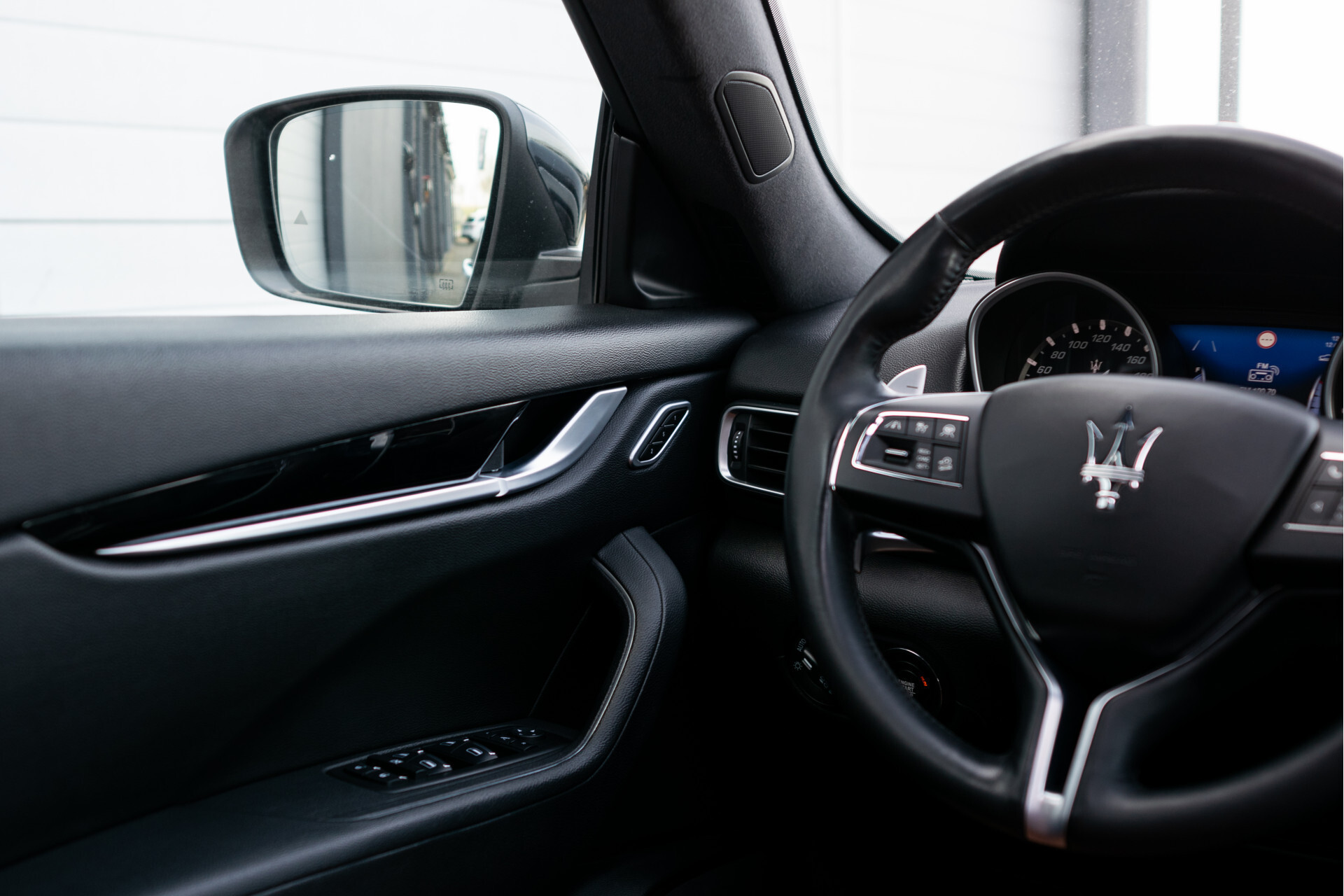 Maserati Levante 3.0 V6 D Q4 Panorama | 21" | Luchtvering | Keyless | Driving Assistance Pack Plus Foto 35