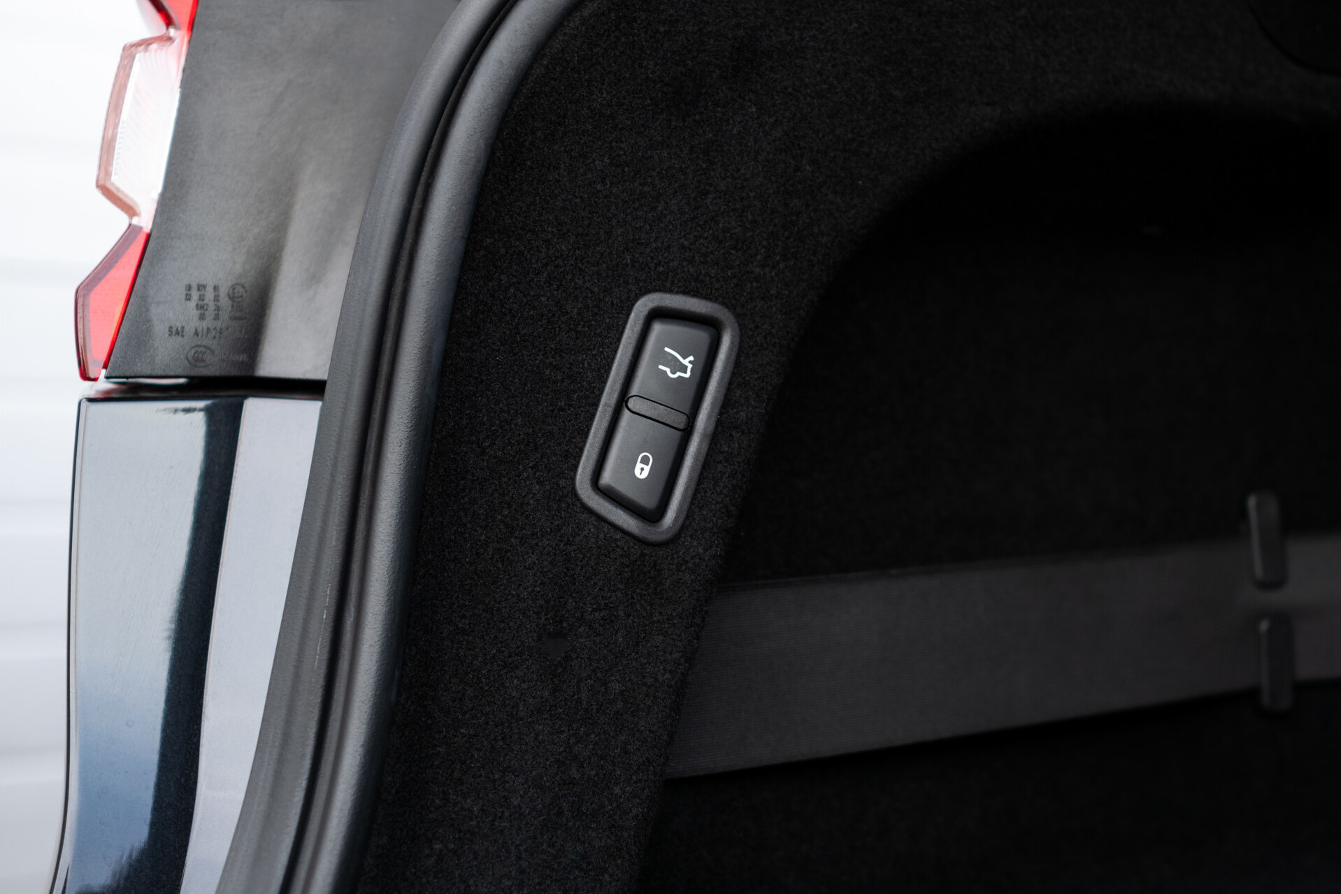 Maserati Levante 3.0 V6 D Q4 Panorama | 21" | Luchtvering | Keyless | Driving Assistance Pack Plus Foto 38