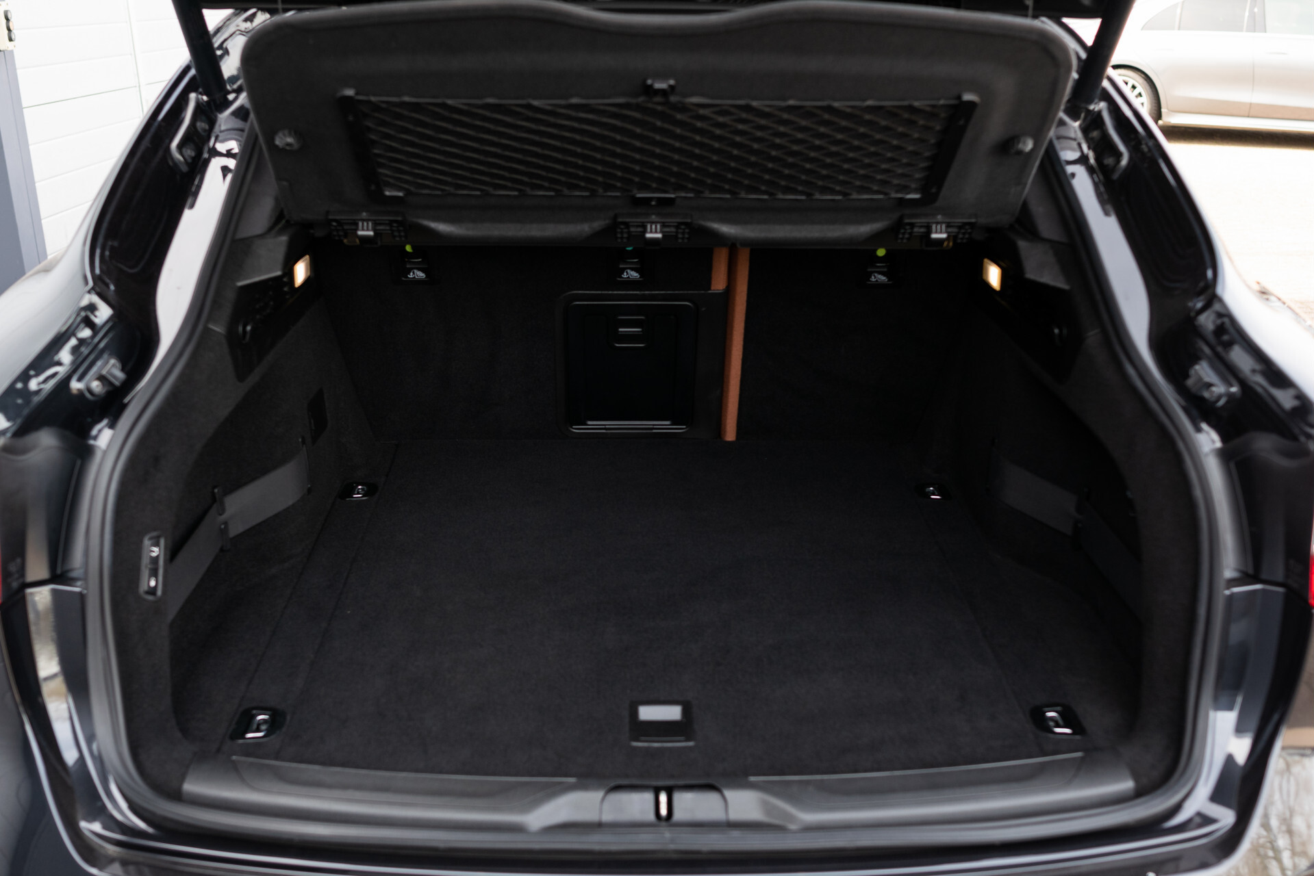 Maserati Levante 3.0 V6 D Q4 Panorama | 21" | Luchtvering | Keyless | Driving Assistance Pack Plus Foto 39