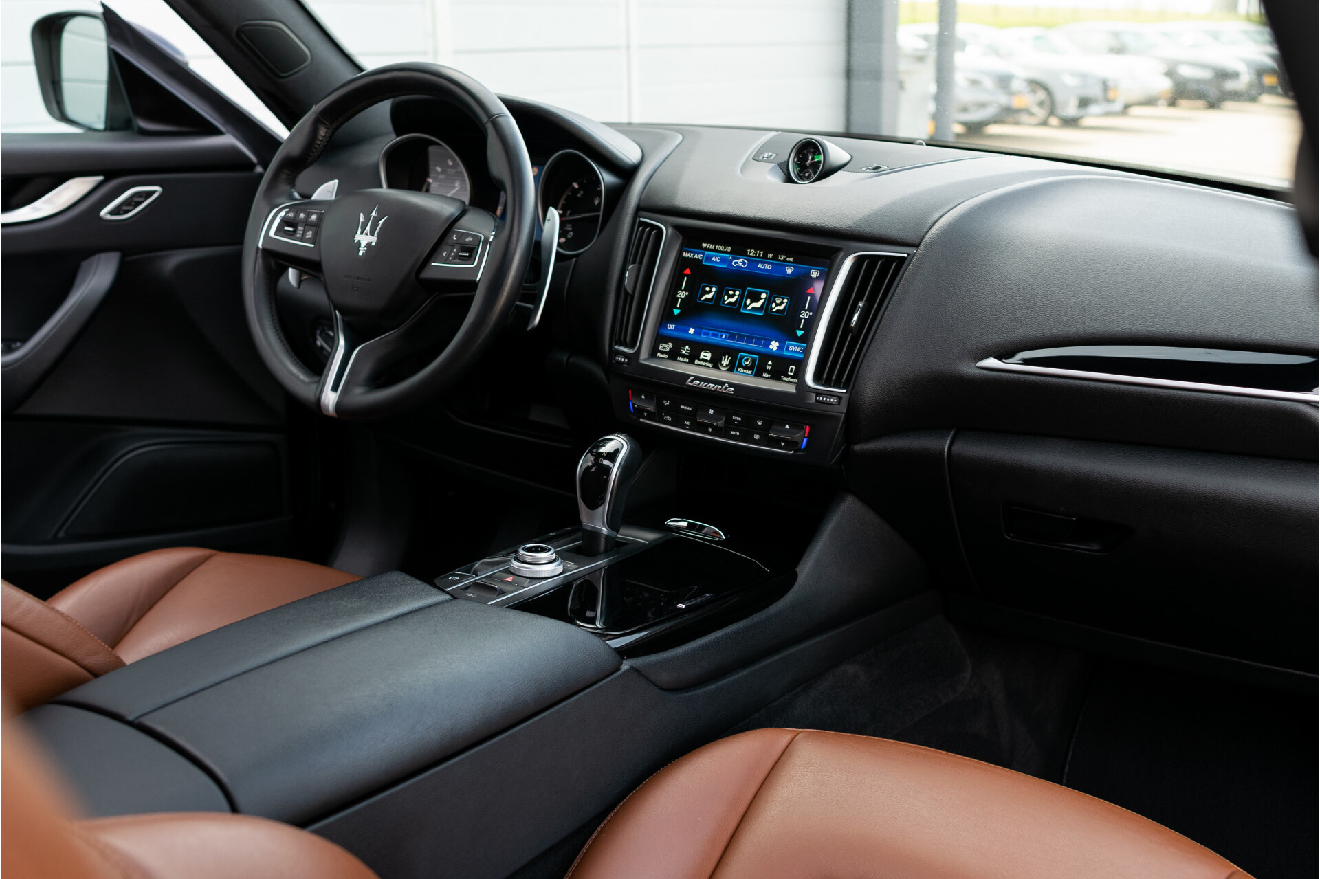 Maserati Levante 3.0 V6 D Q4 Panorama | 21" | Luchtvering | Keyless | Driving Assistance Pack Plus Foto 5