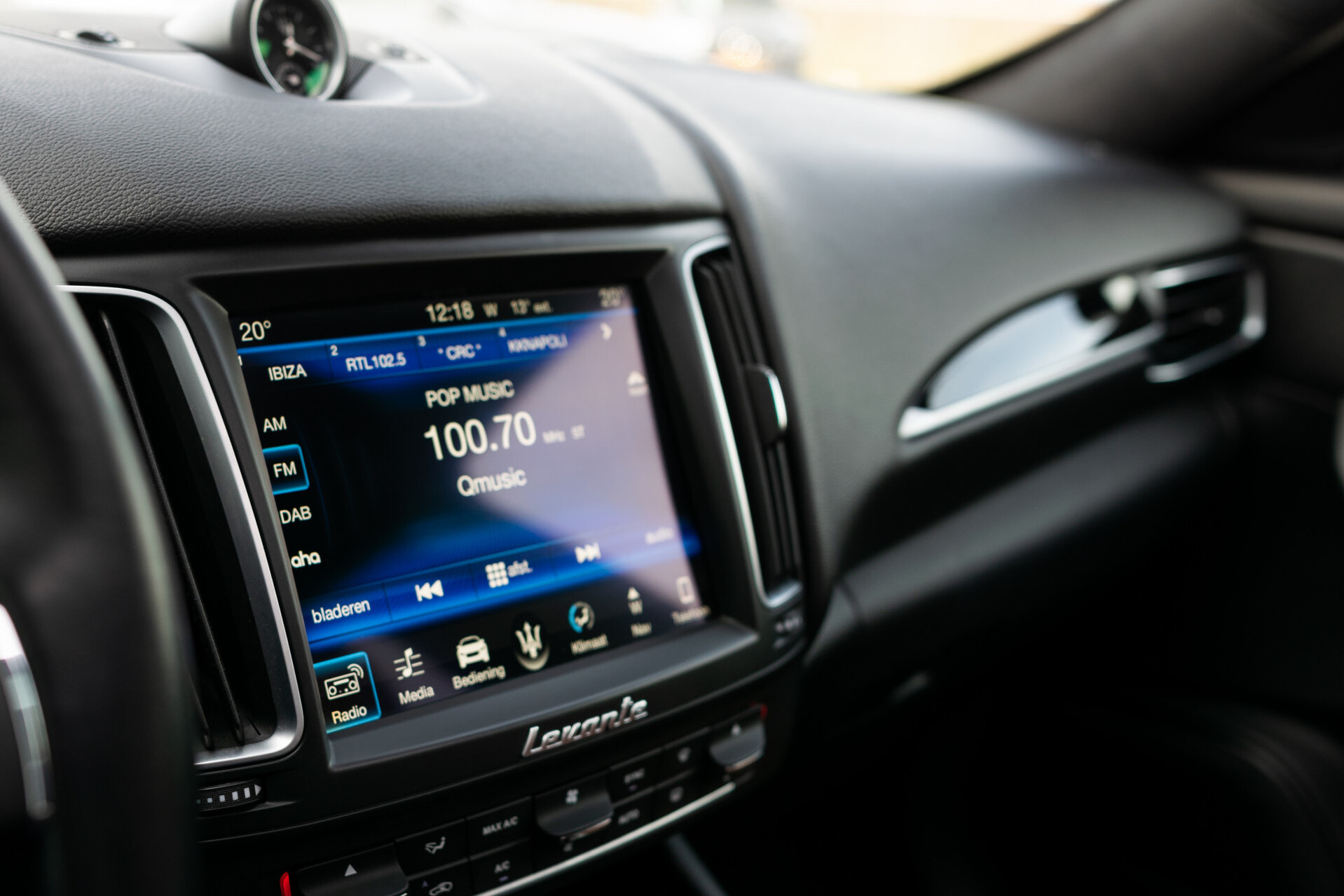 Maserati Levante 3.0 V6 D Q4 Panorama | 21" | Luchtvering | Keyless | Driving Assistance Pack Plus Foto 9