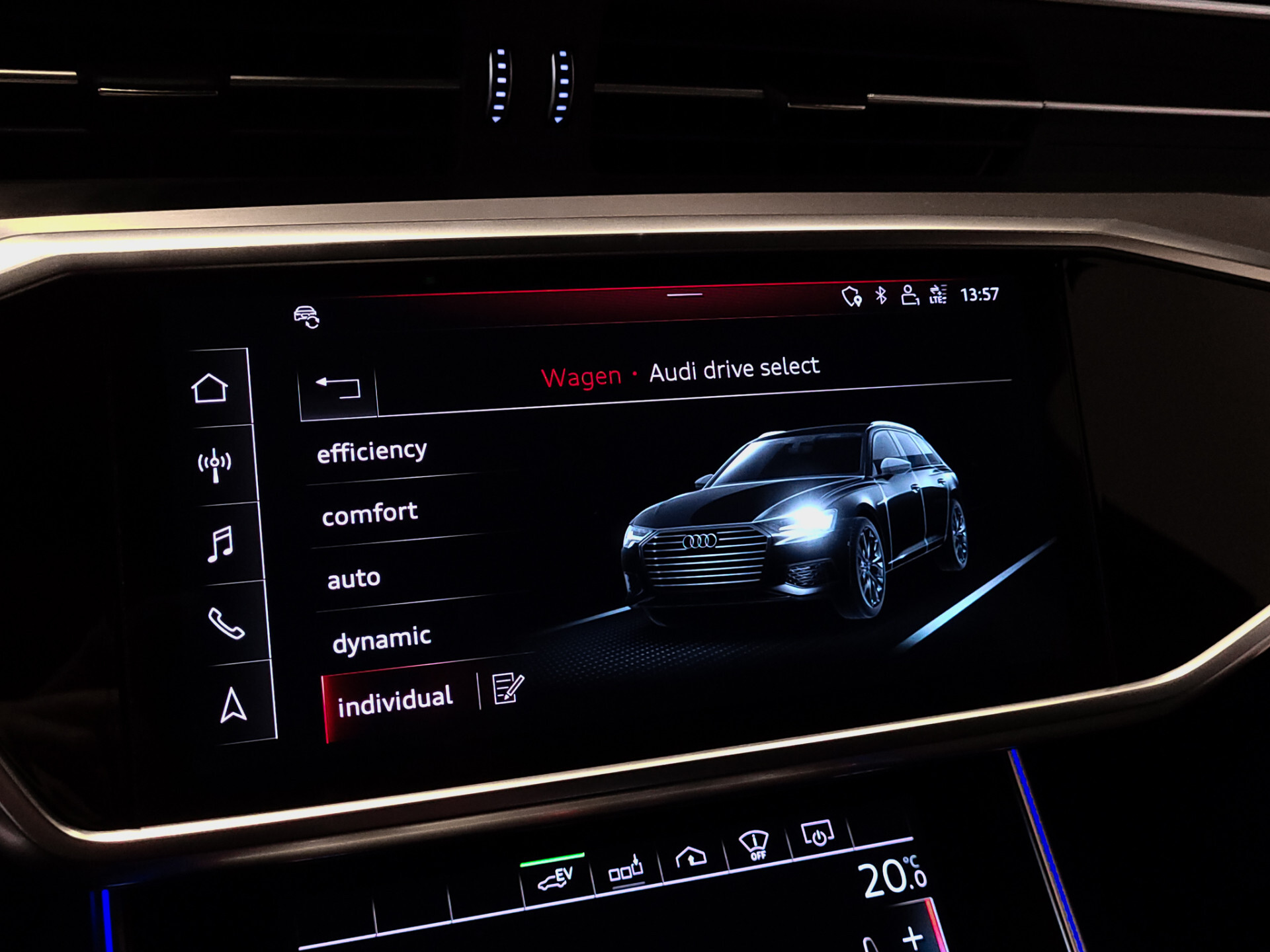 Audi A6 Avant 55 TFSI e Quattro Competition Active Cruise | Keyless | HUD | Adaptief onderstel | 20" | Trekhaak | Schuifdak | Softclose | 4xStoelverwarm Foto 13