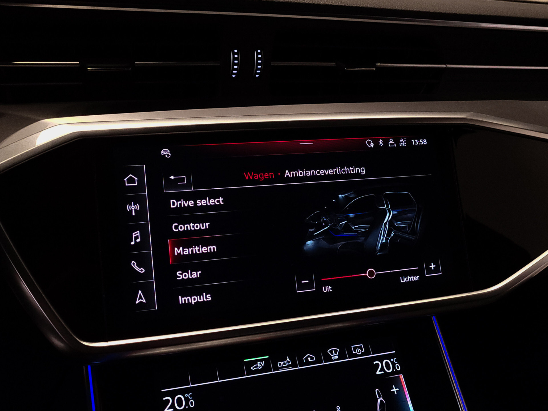 Audi A6 Avant 55 TFSI e Quattro Competition Active Cruise | Keyless | HUD | Adaptief onderstel | 20" | Trekhaak | Schuifdak | Softclose | 4xStoelverwarm Foto 15