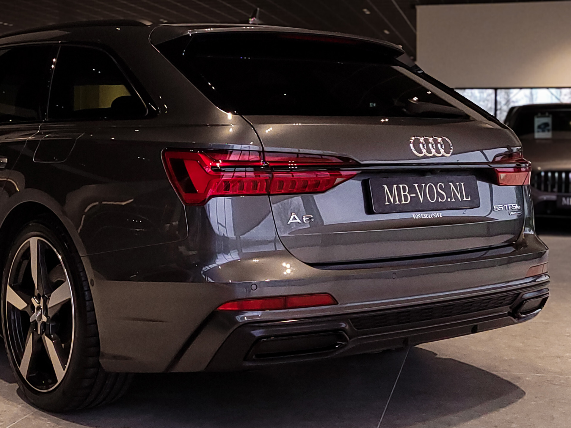 Audi A6 Avant 55 TFSI e Quattro Competition Active Cruise | Keyless | HUD | Adaptief onderstel | 20" | Trekhaak | Schuifdak | Softclose | 4xStoelverwarm Foto 30