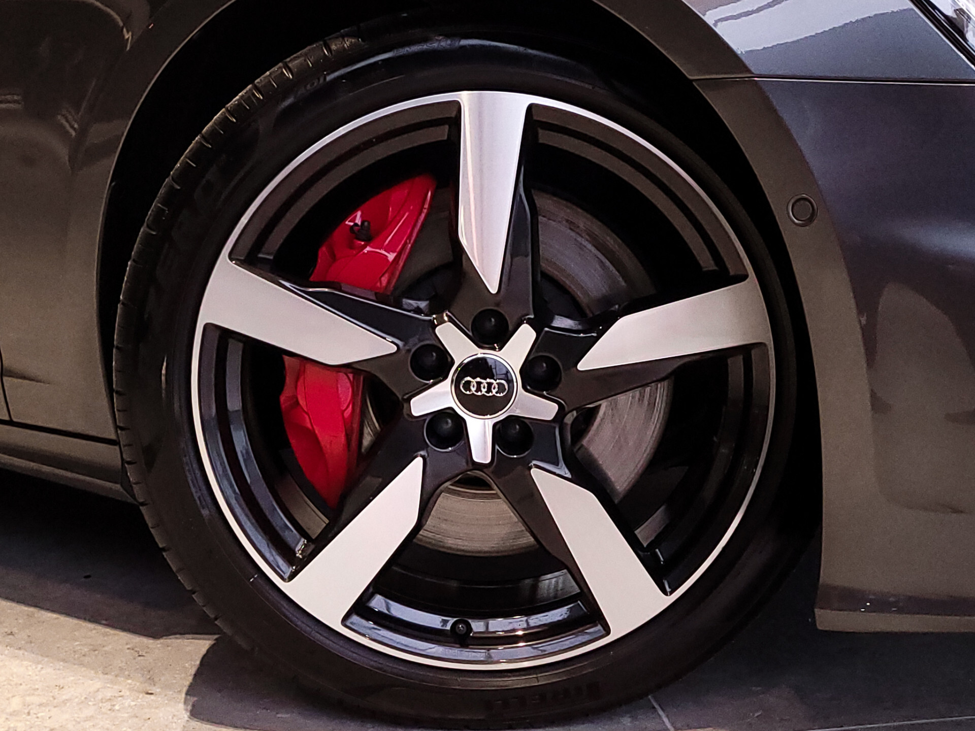 Audi A6 Avant 55 TFSI e Quattro Competition Active Cruise | Keyless | HUD | Adaptief onderstel | 20" | Trekhaak | Schuifdak | Softclose | 4xStoelverwarm Foto 31