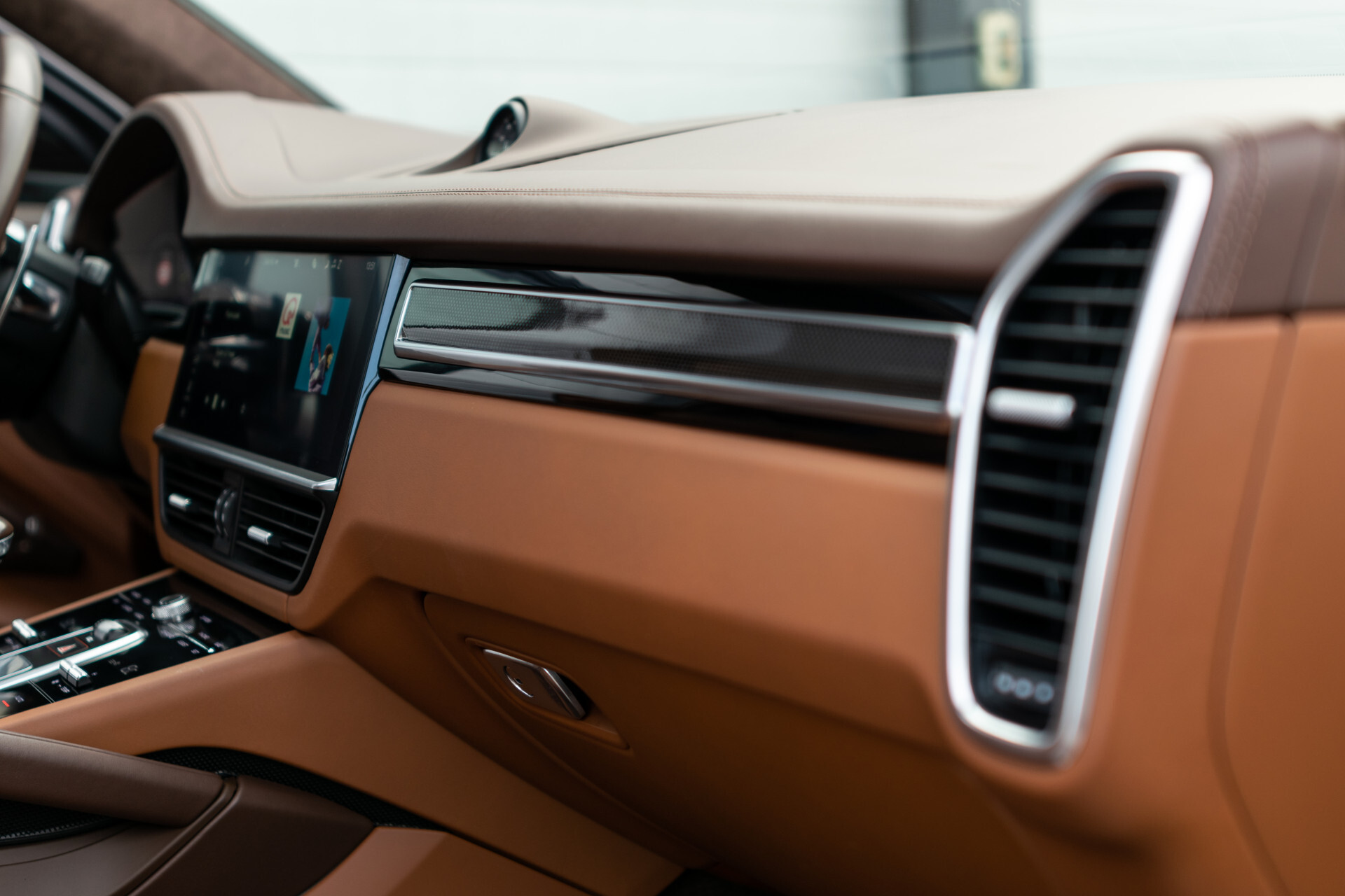 Porsche Cayenne 3.0 E-Hybrid Sport Design | Club leder | Carbon | 4W-steering | Adaptieve Cruise | Adaptieve Stoelen | Panorama Aut8 Foto 23