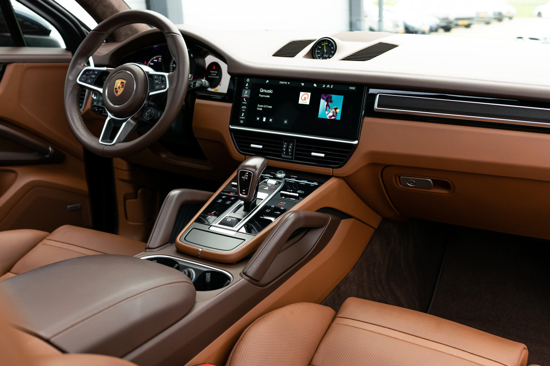 Porsche Cayenne 3.0 E-Hybrid Sport Design | Club leder | Carbon | 4W-steering | Adaptieve Cruise | Adaptieve Stoelen | Panorama Aut8 Foto 26