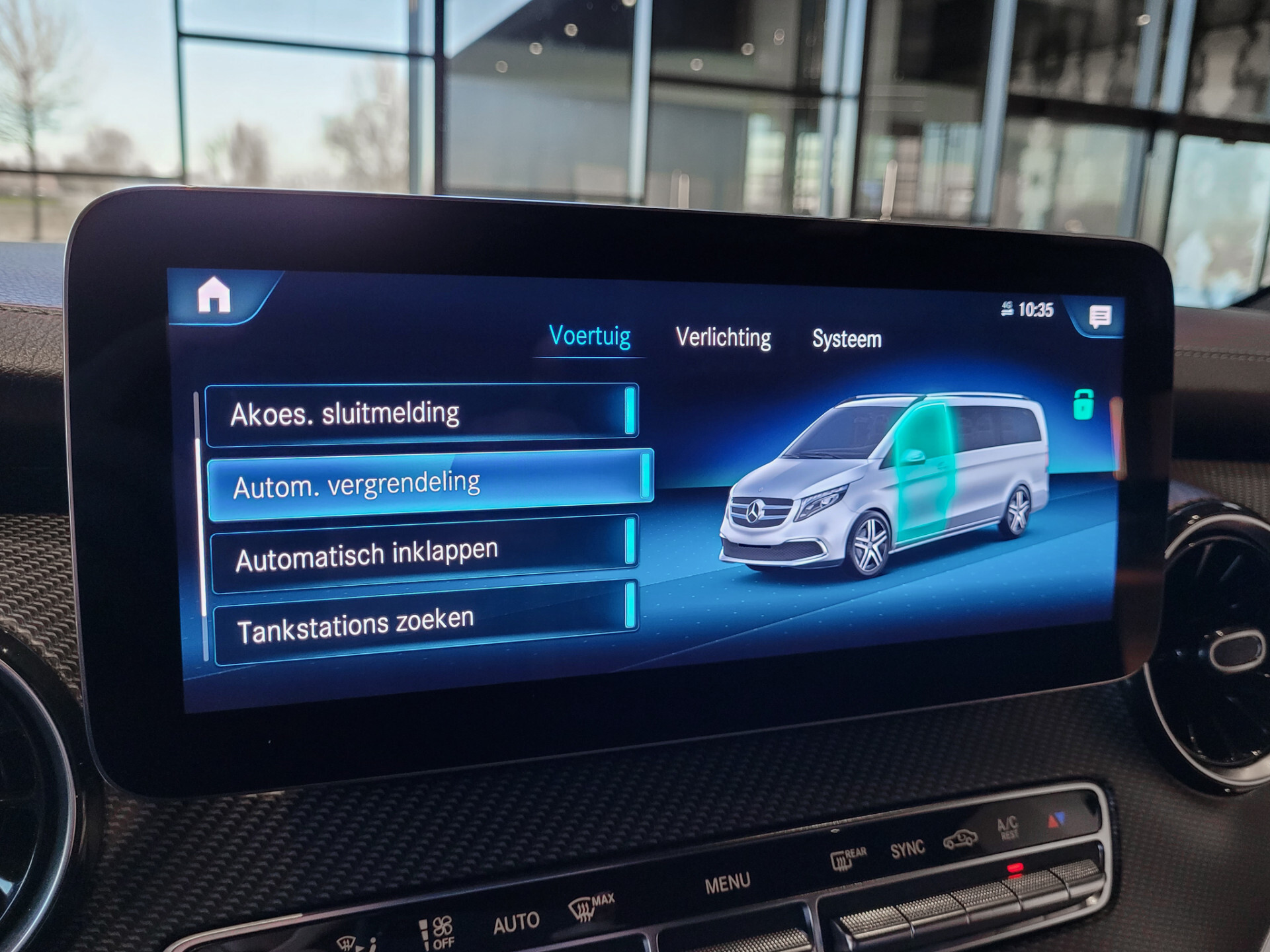 Mercedes-Benz V-Klasse 300d 4-M Extra Lang Dubbele Cabine AMG Avantgarde Edition Foto 11