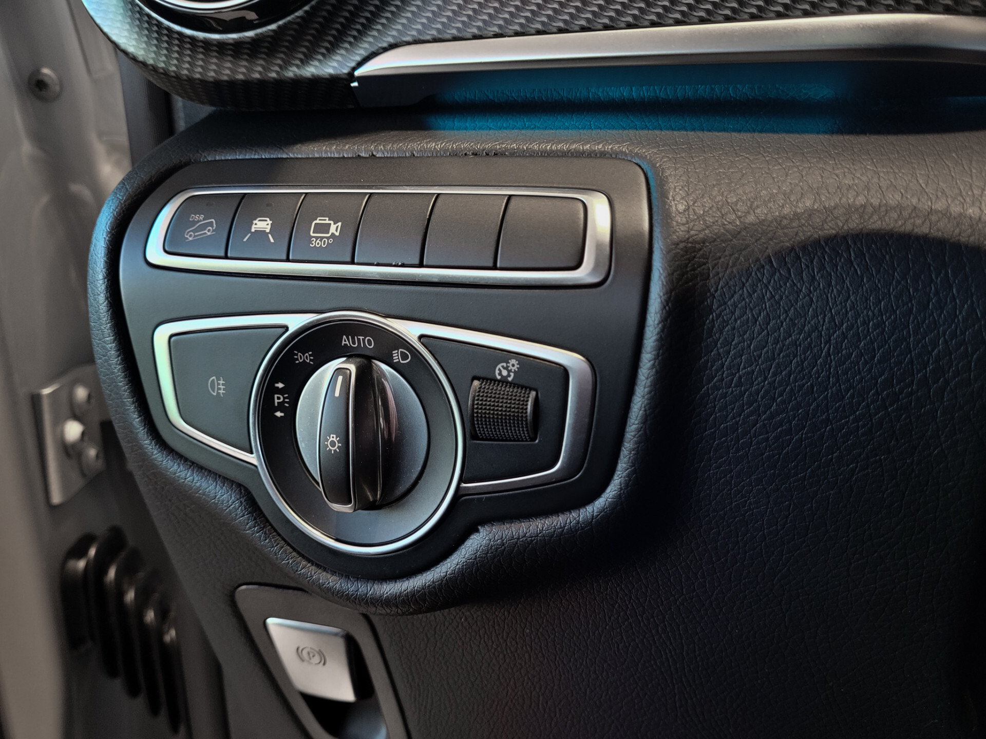 Mercedes-Benz V-Klasse 300d 4-M Extra Lang Dubbele Cabine AMG Avantgarde Edition Foto 16