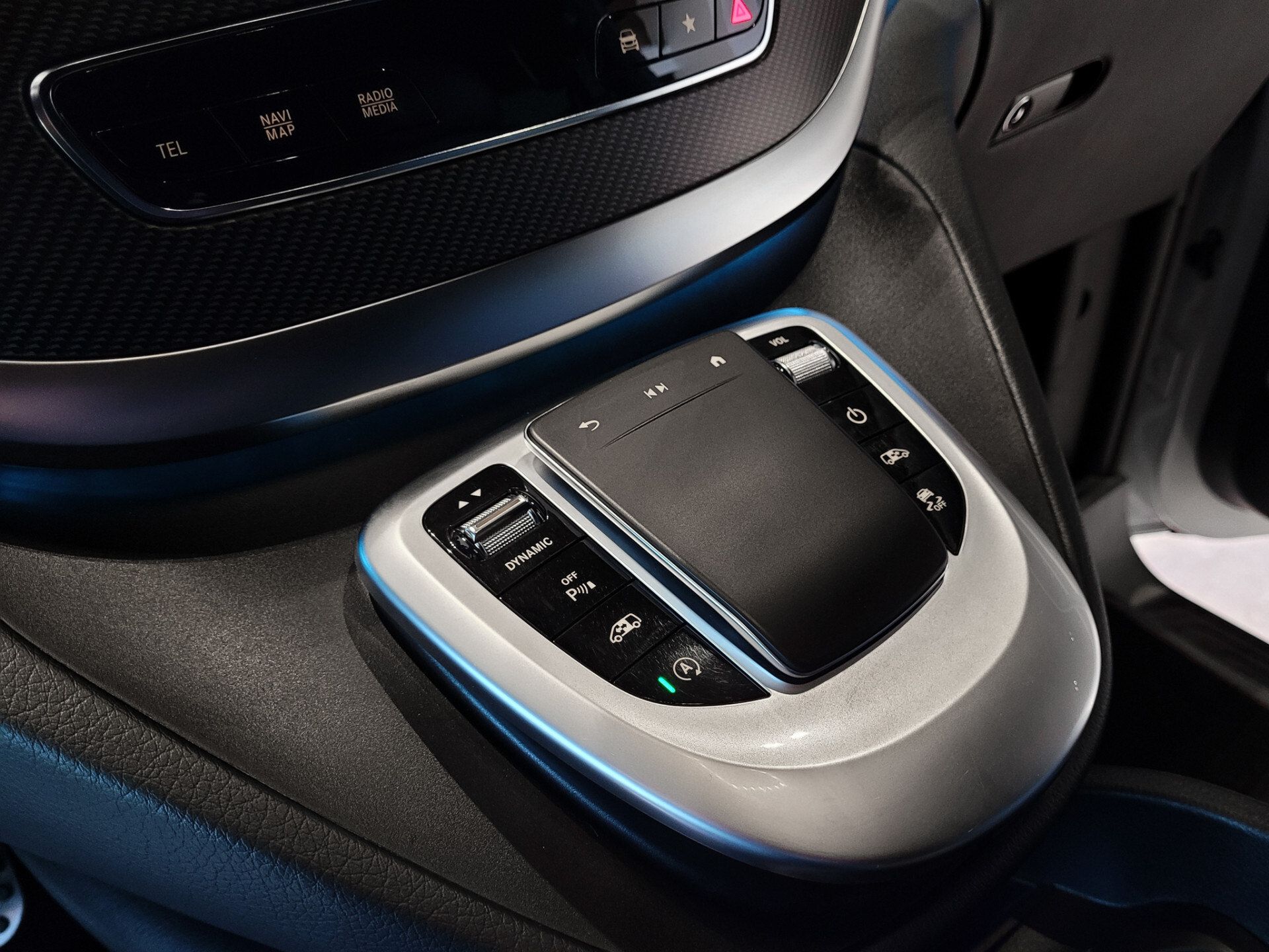 Mercedes-Benz V-Klasse 300d 4-M Extra Lang Dubbele Cabine AMG Avantgarde Edition Foto 22