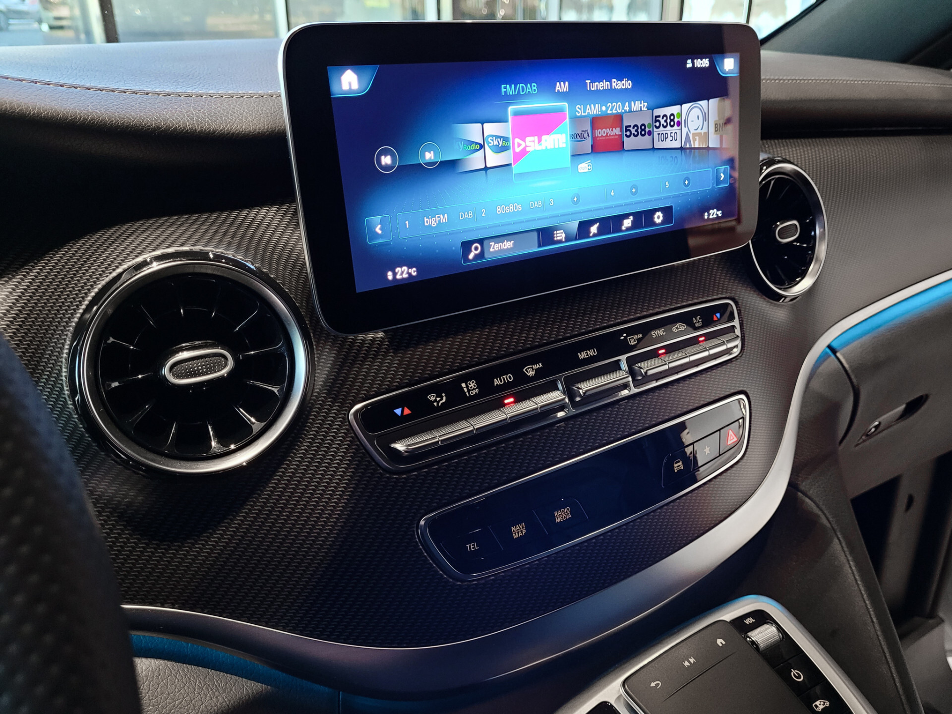 Mercedes-Benz V-Klasse 300d 4-M Extra Lang Dubbele Cabine AMG Avantgarde Edition Foto 24