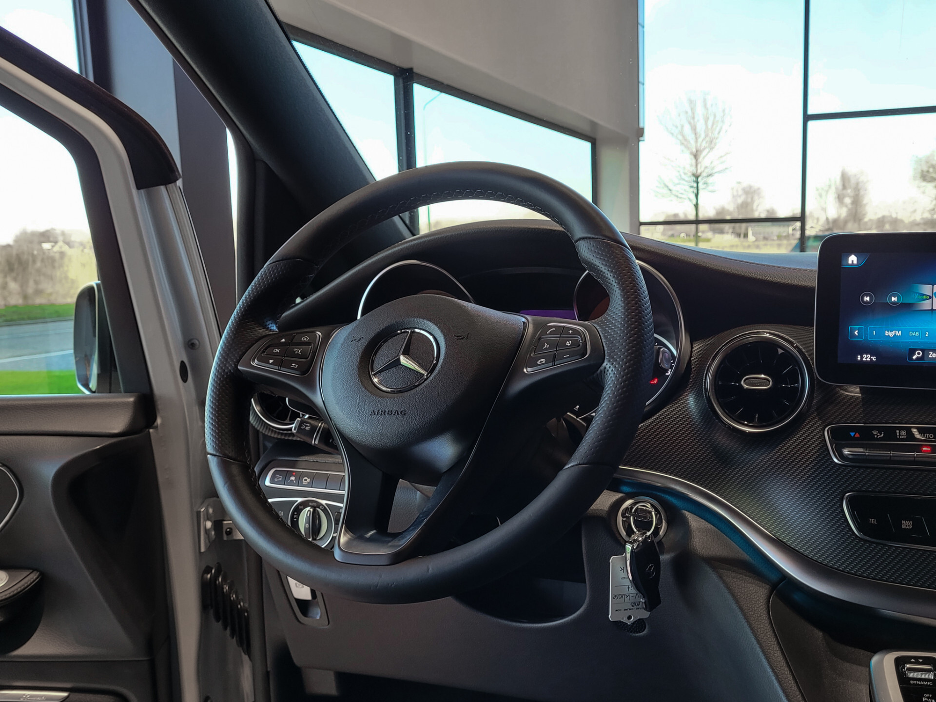 Mercedes-Benz V-Klasse 300d 4-M Extra Lang Dubbele Cabine AMG Avantgarde Edition Foto 30