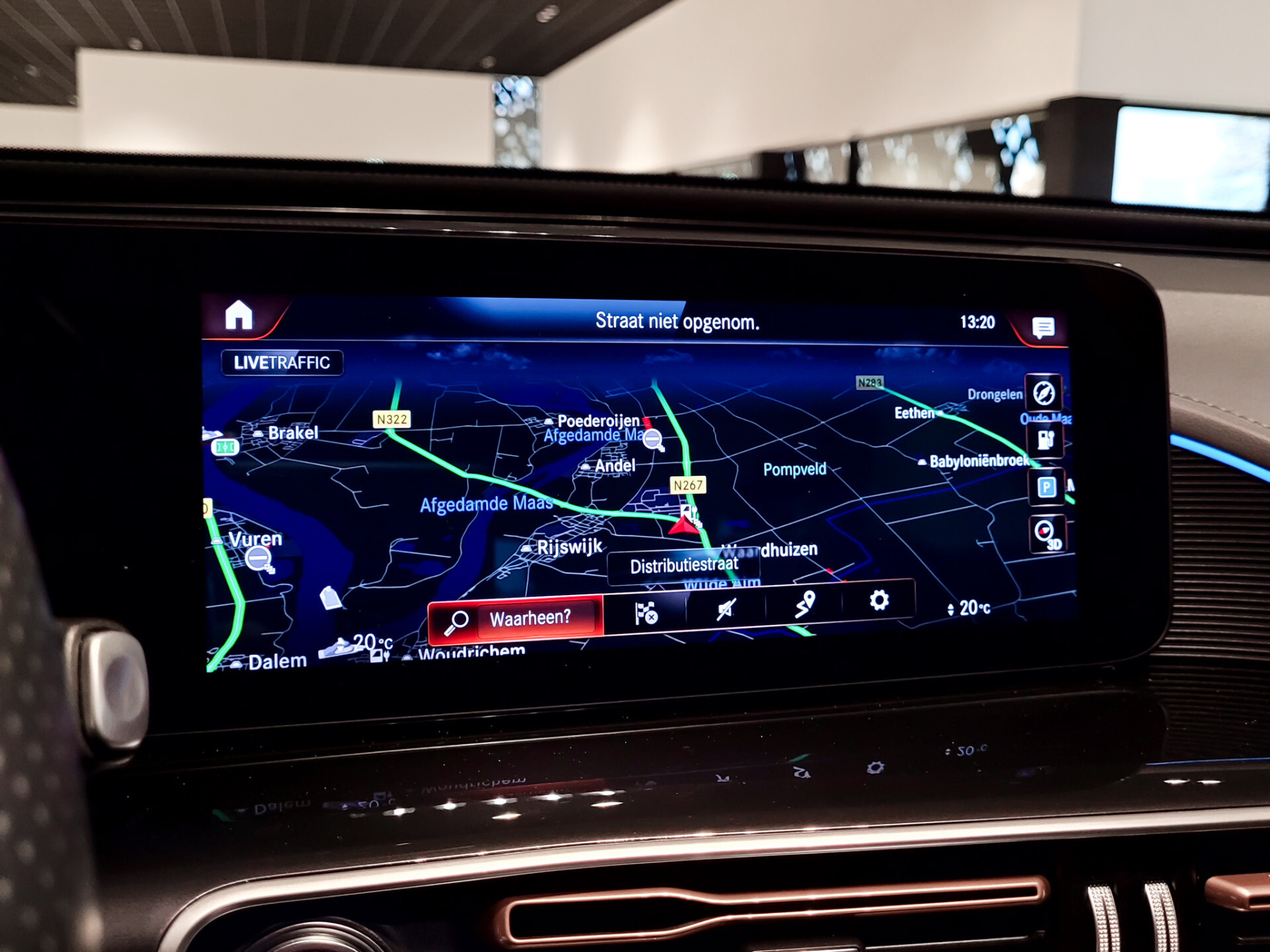 Mercedes-Benz EQC 400 4-M AMG Distronic | Keyless | 360 | Burmester | Trekhaak | Treeplanken | Incl. BTW Foto 12