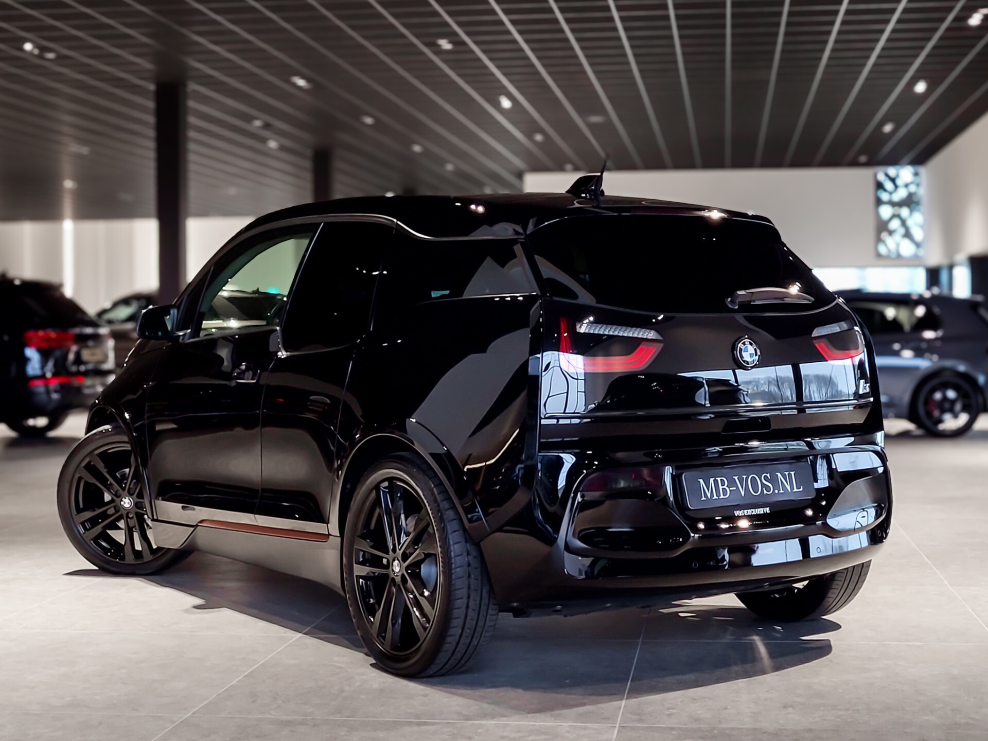 BMW i3 S 120Ah 42 kWh RoadStyle Edition Foto 2