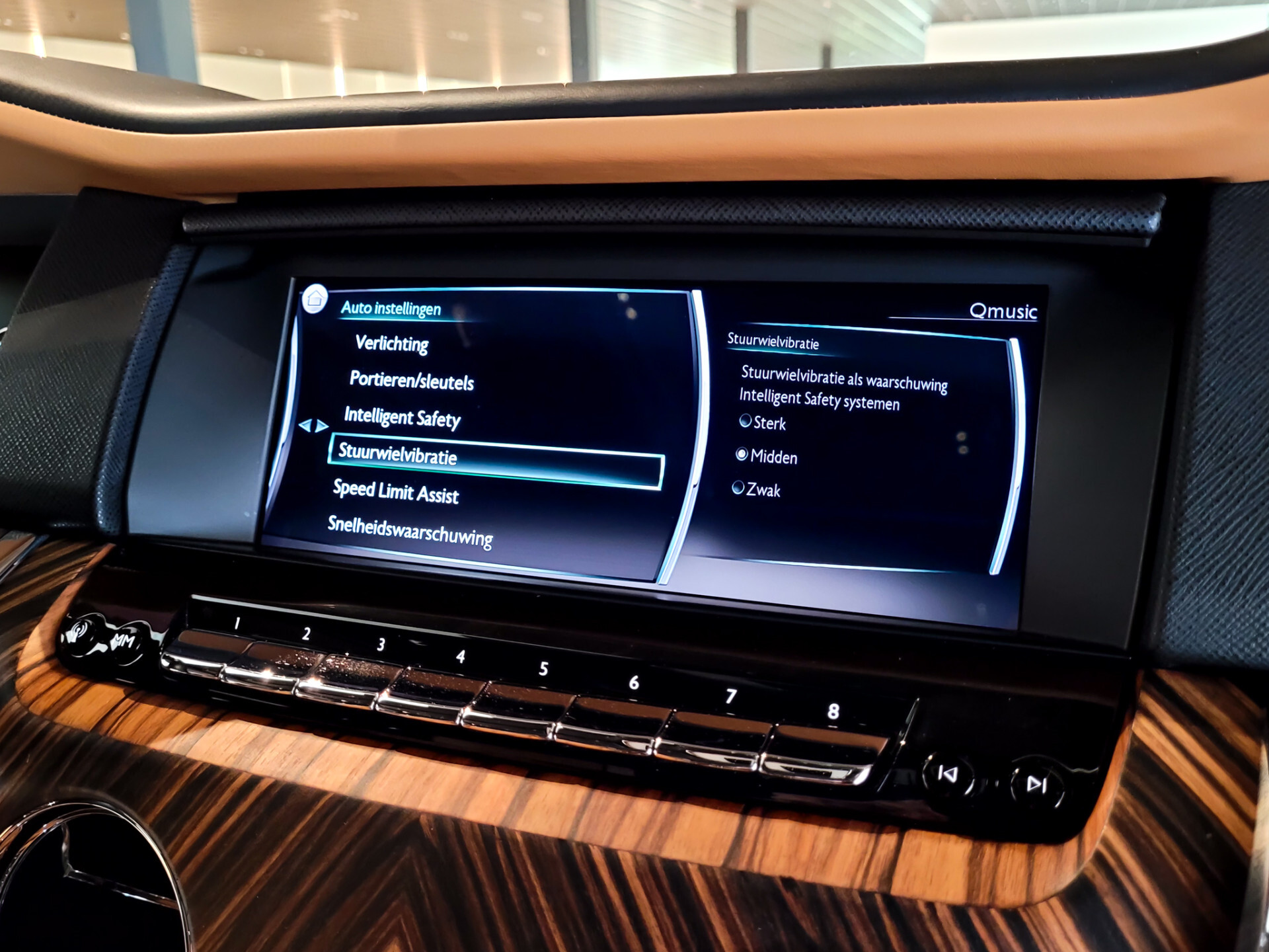 Rolls-Royce Cullinan 6.75 V12 Driving Assistant | Entertainment | Klaptafels | Panorama | Sterrenhemel | Mansory | 5-persoons | New Service Foto 20