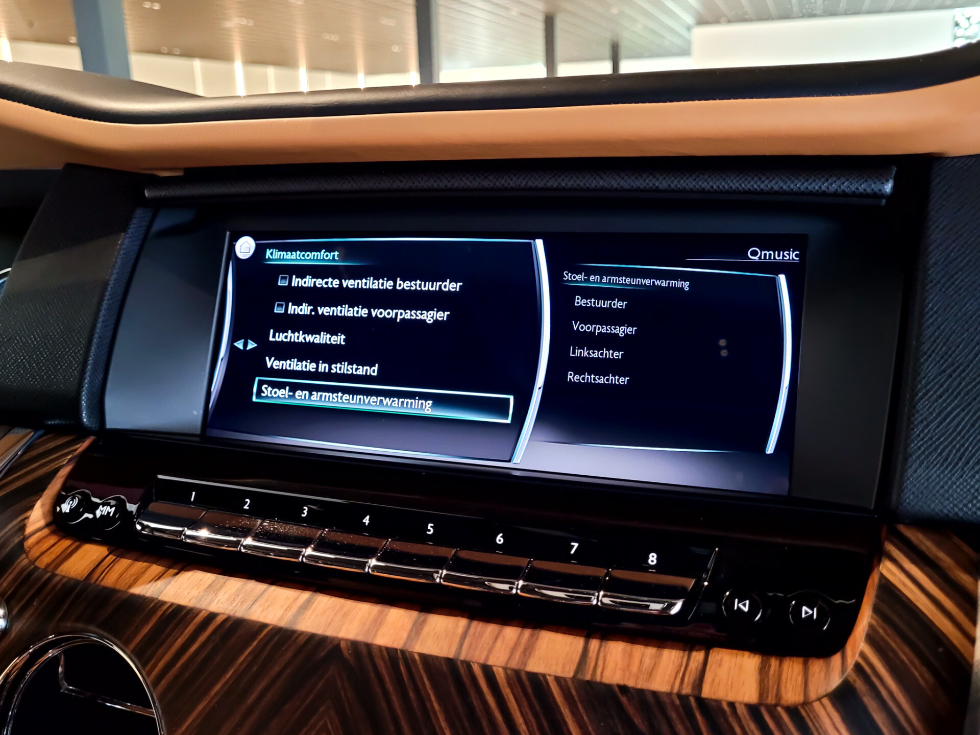 Rolls-Royce Cullinan 6.75 V12 Driving Assistant | Entertainment | Klaptafels | Panorama | Sterrenhemel | Mansory | 5-persoons | New Service Foto 26