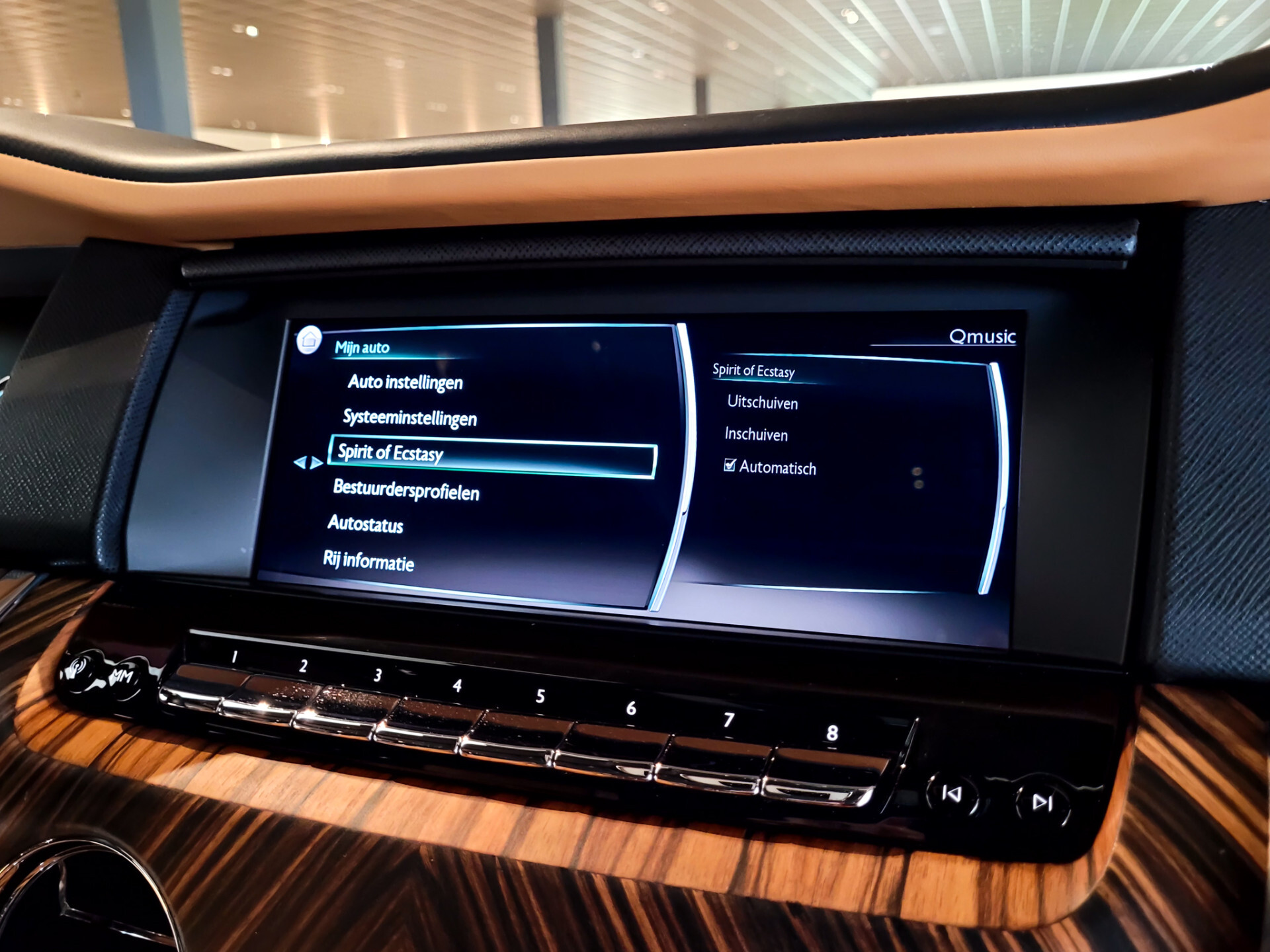 Rolls-Royce Cullinan 6.75 V12 Driving Assistant | Entertainment | Klaptafels | Panorama | Sterrenhemel | Mansory | 5-persoons | New Service Foto 30