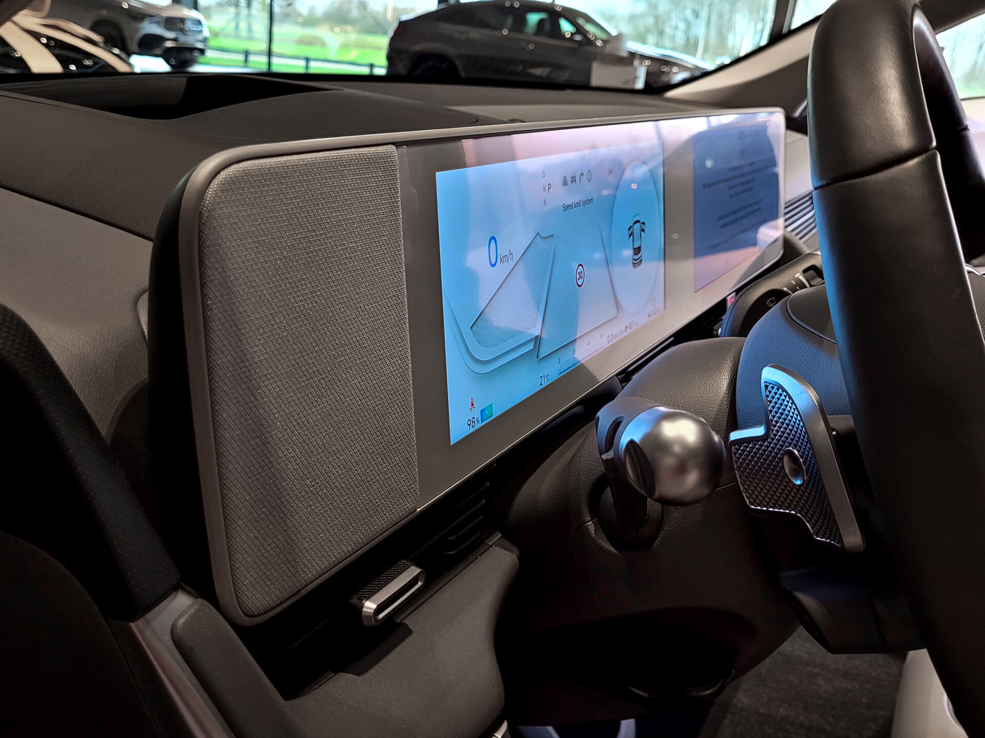 Hyundai IONIQ 5 77 kWh Lounge AWD Garantie 26-10-2029 | Nieuwprijs €63995 Foto 26