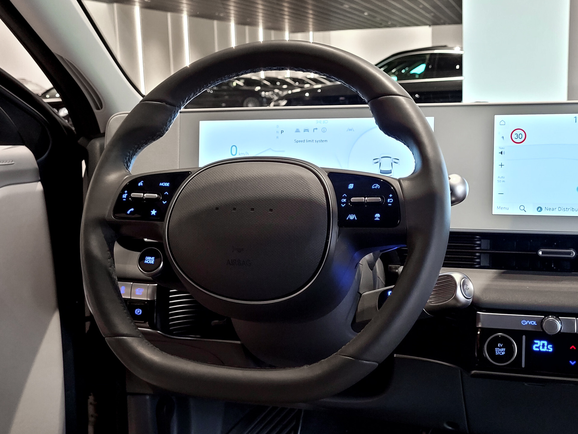 Hyundai IONIQ 5 77 kWh Lounge AWD Garantie 26-10-2029 | Nieuwprijs €63995 Foto 31