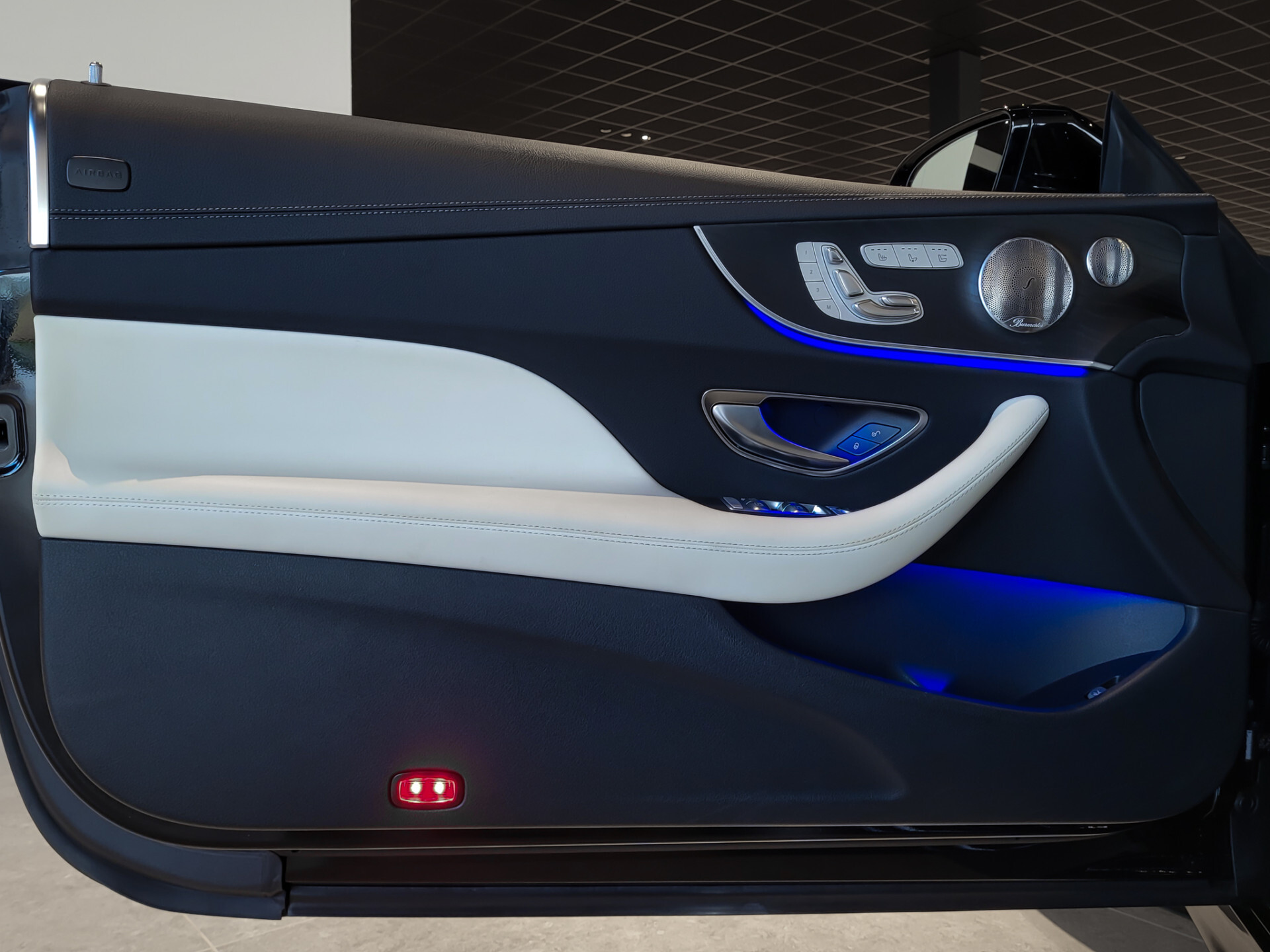 Mercedes-Benz E-Klasse Cabrio 350 AMG Night | Nappa | Rij-assistentie | Burmester | Widescreen | Mem | 20" | Dynamic Body Control Foto 10