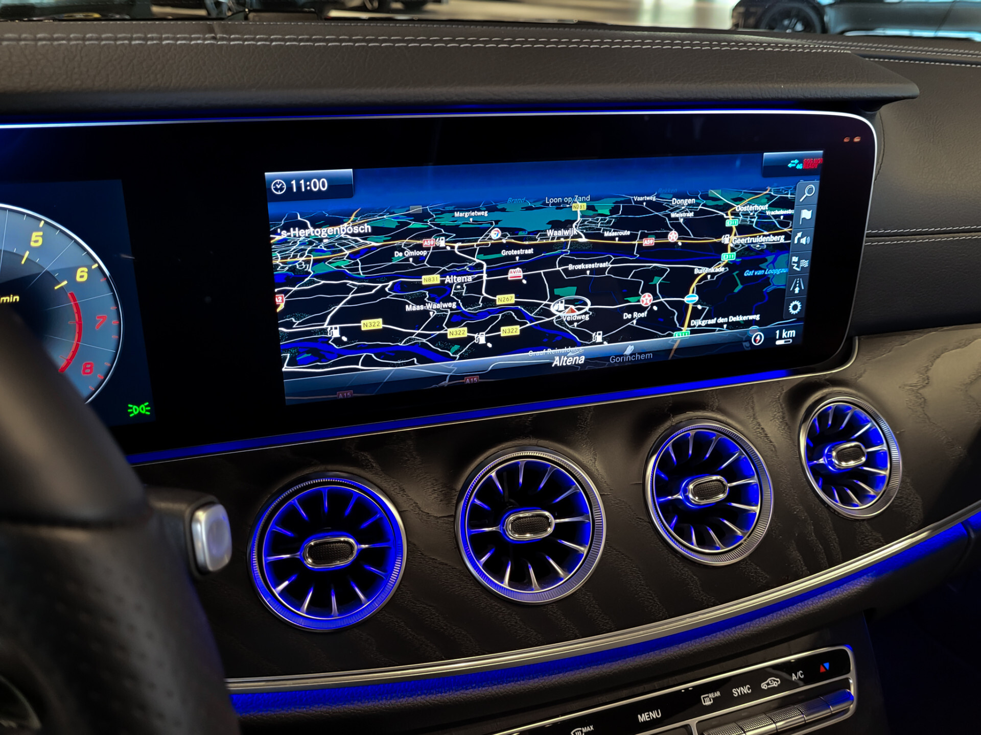 Mercedes-Benz E-Klasse Cabrio 350 AMG Night | Nappa | Rij-assistentie | Burmester | Widescreen | Mem | 20" | Dynamic Body Control Foto 11