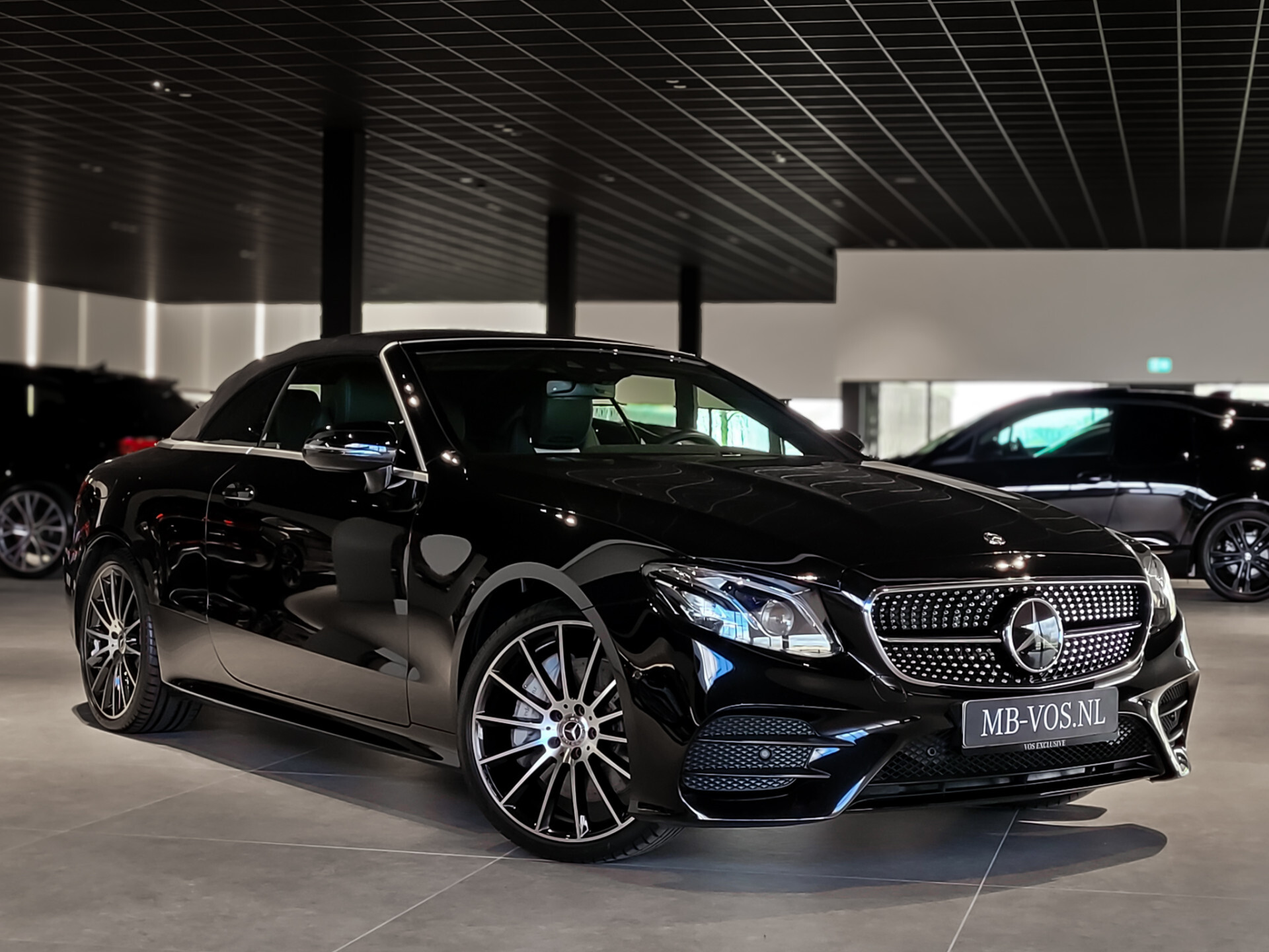 Mercedes-Benz E-Klasse Cabrio 350 AMG Night | Nappa | Rij-assistentie | Burmester | Widescreen | Mem | 20" | Dynamic Body Control Foto 2