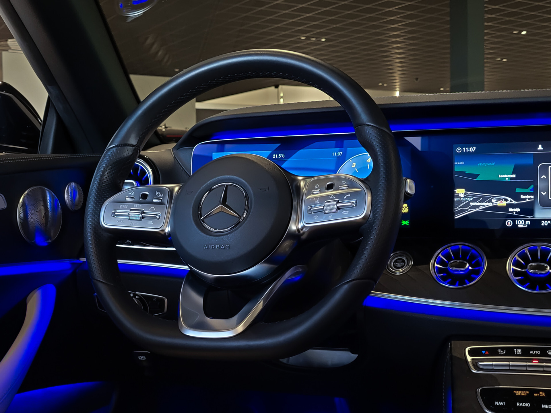Mercedes-Benz E-Klasse Cabrio 350 AMG Night | Nappa | Rij-assistentie | Burmester | Widescreen | Mem | 20" | Dynamic Body Control Foto 30