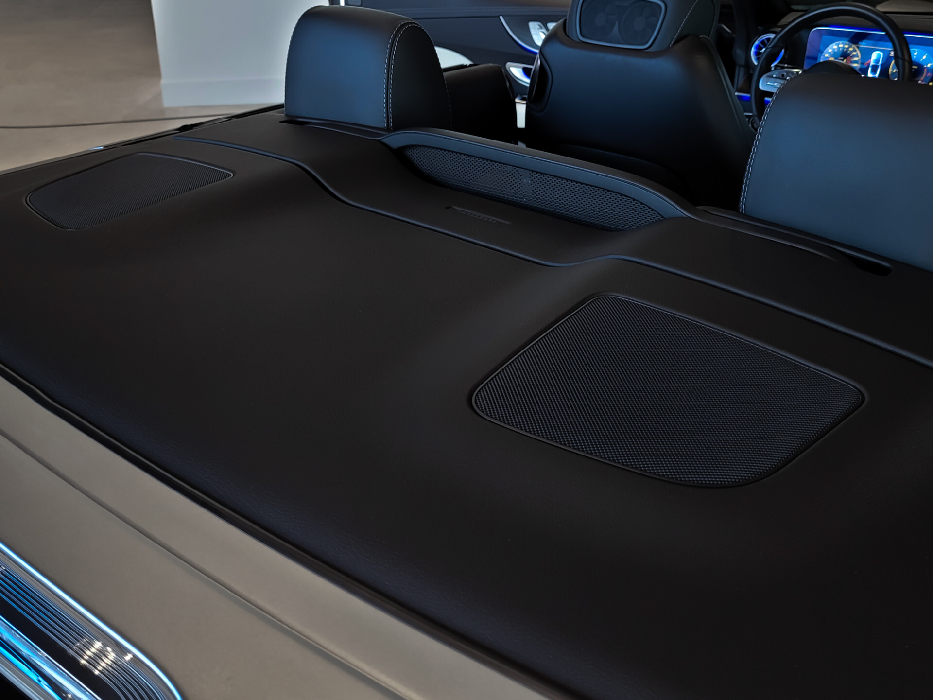 Mercedes-Benz E-Klasse Cabrio 350 AMG Night | Nappa | Rij-assistentie | Burmester | Widescreen | Mem | 20" | Dynamic Body Control Foto 38