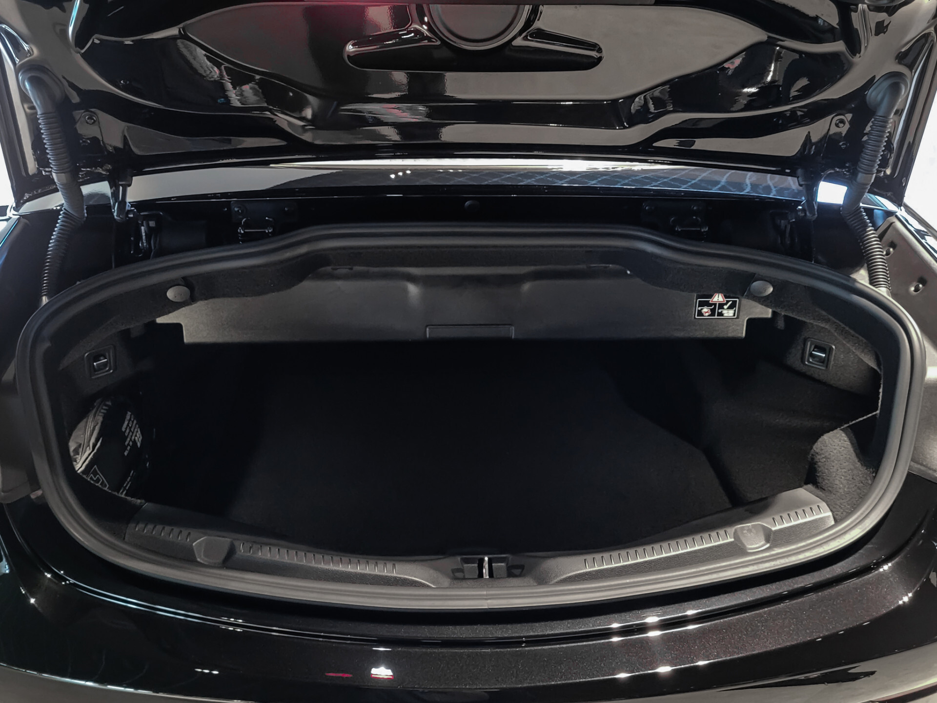 Mercedes-Benz E-Klasse Cabrio 350 AMG Night | Nappa | Rij-assistentie | Burmester | Widescreen | Mem | 20" | Dynamic Body Control Foto 40