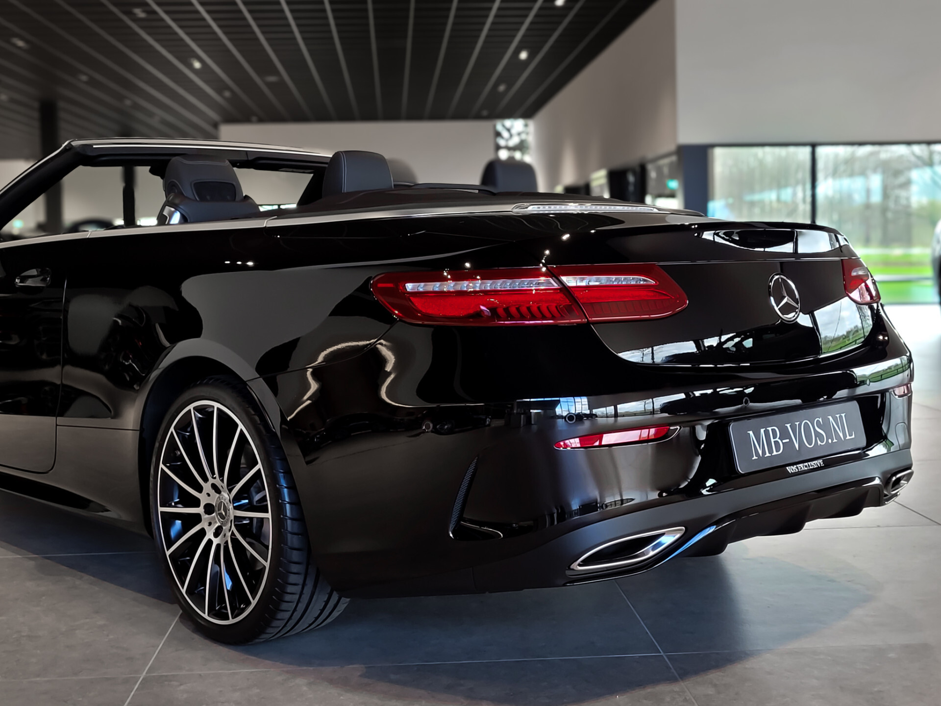 Mercedes-Benz E-Klasse Cabrio 350 AMG Night | Nappa | Rij-assistentie | Burmester | Widescreen | Mem | 20" | Dynamic Body Control Foto 42