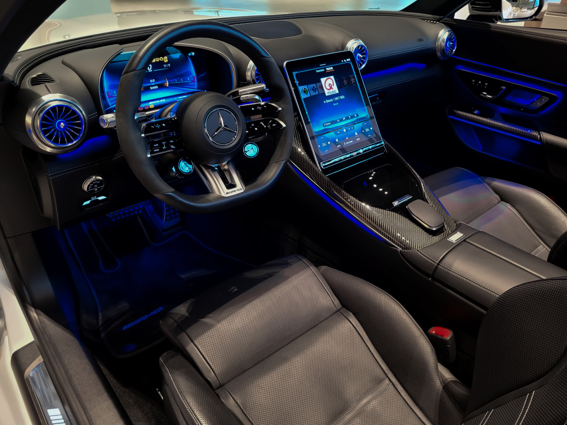 Mercedes-Benz SL-Klasse Roadster 63 4M+ Dynamic Plus | Achterasbesturing | Carbon | HUD | Night Foto 23